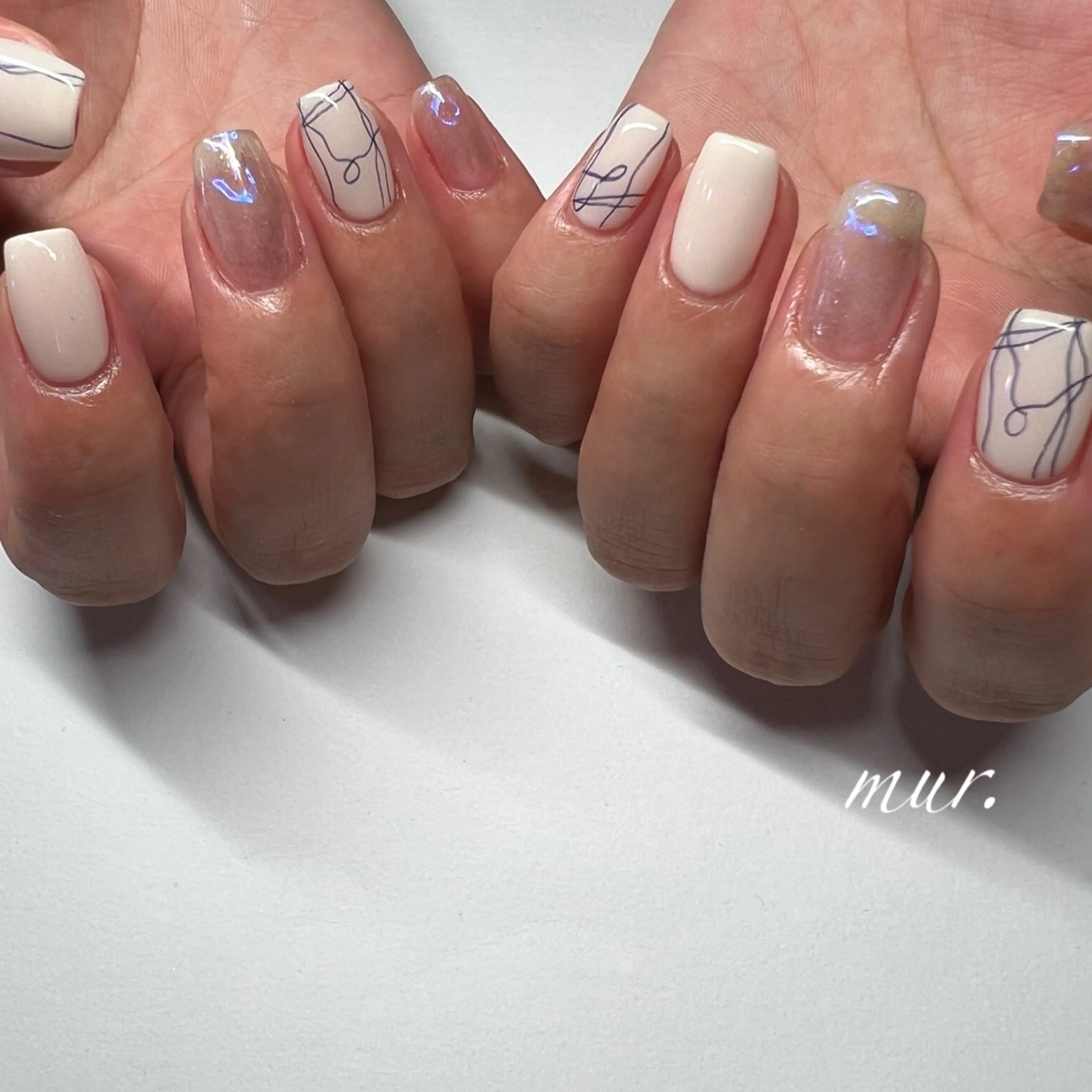 ネイル オーロラネイル ジェルネイル 韓国ネイル ミラーネイル ワンカラーネイル nailsalon mur.のネイルデザイン