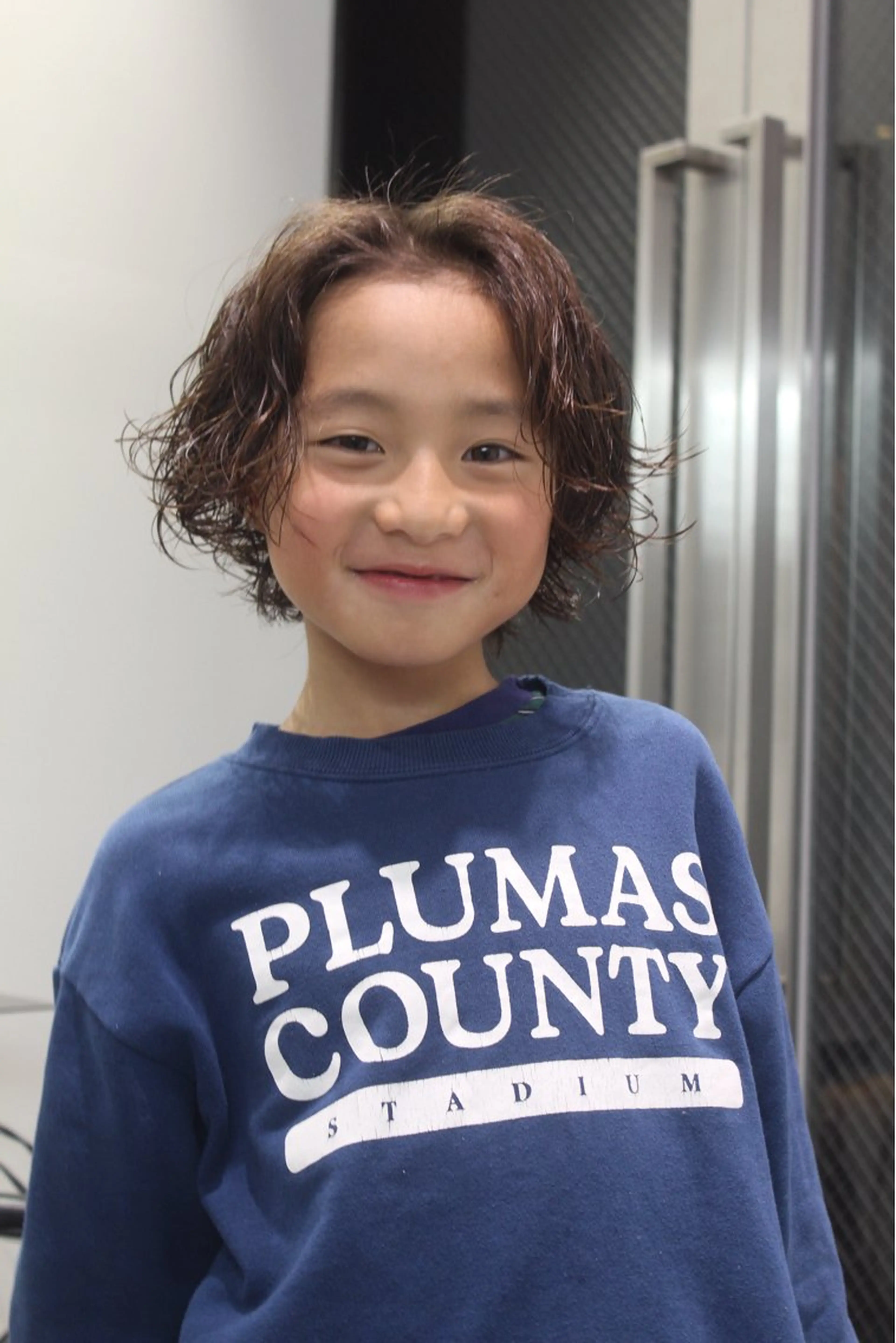 ミディアム パーマ メンズ キッズ カット パーマ fifth天神メンズ パーマのプロ山口皓大のヘアスタイル