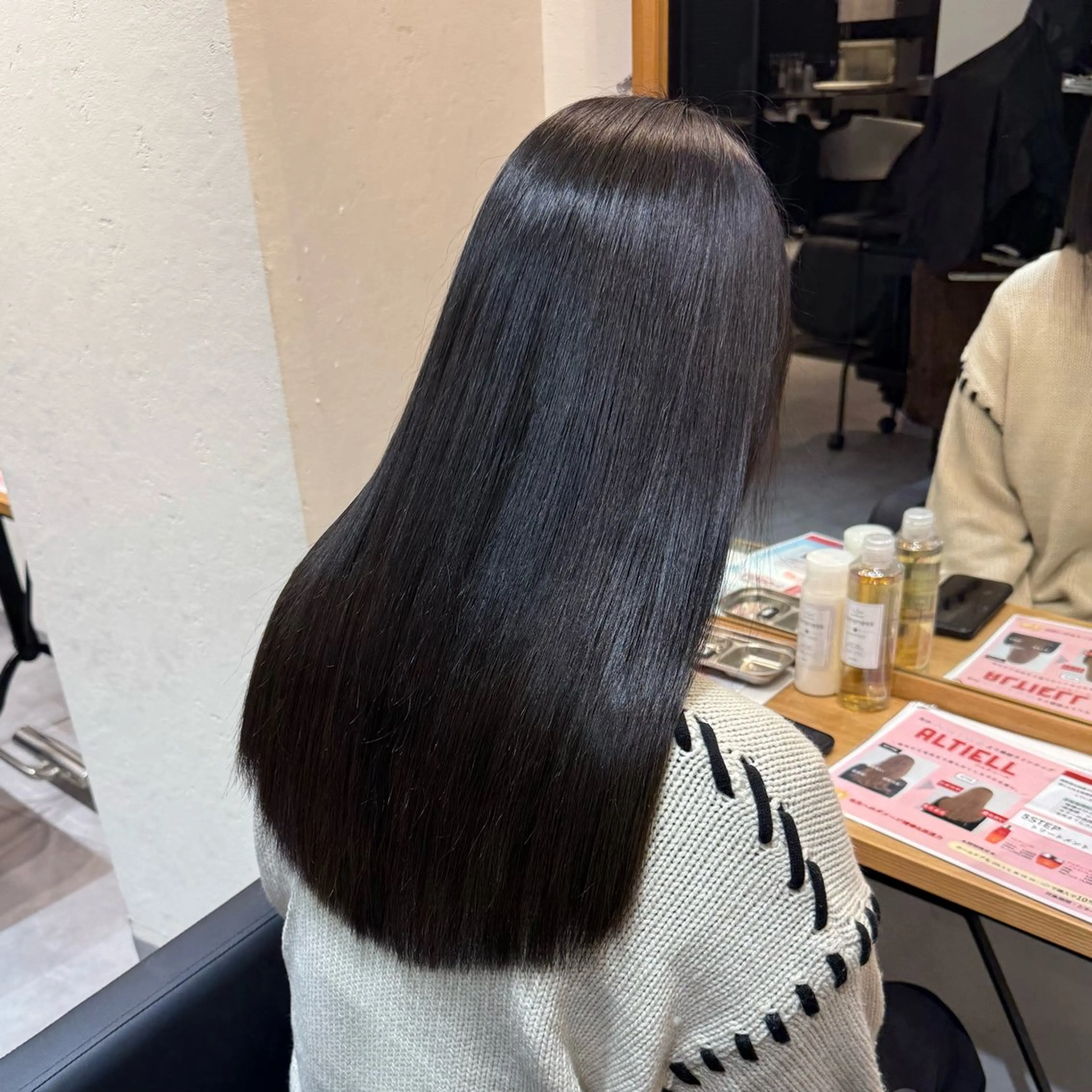 ロング カット ヘアカラー 髪質改善透明感カラー ayukaのヘアスタイル