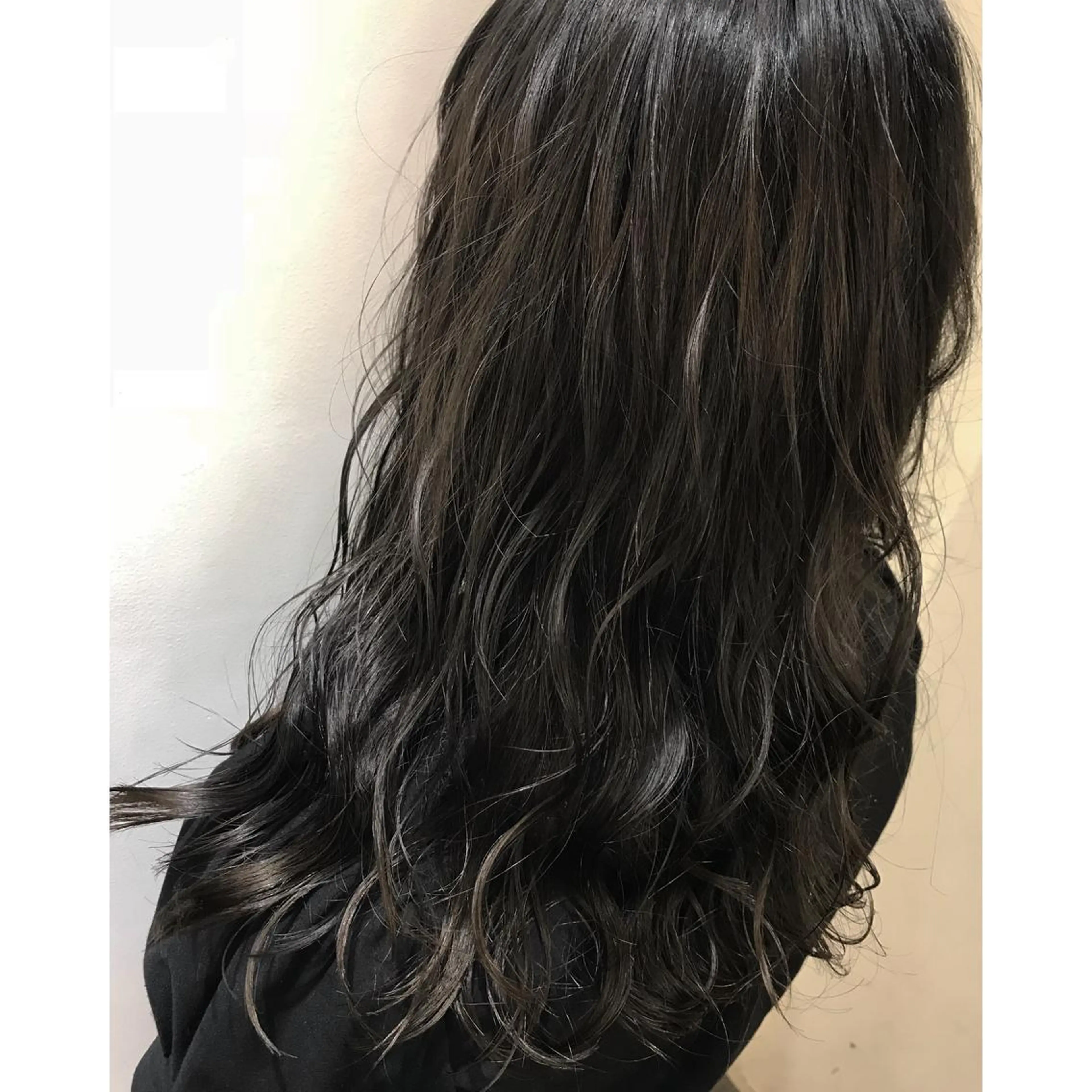 ロング カラー アッシュ トリートメント 坂西 春果のマツエク・マツパデザイン
