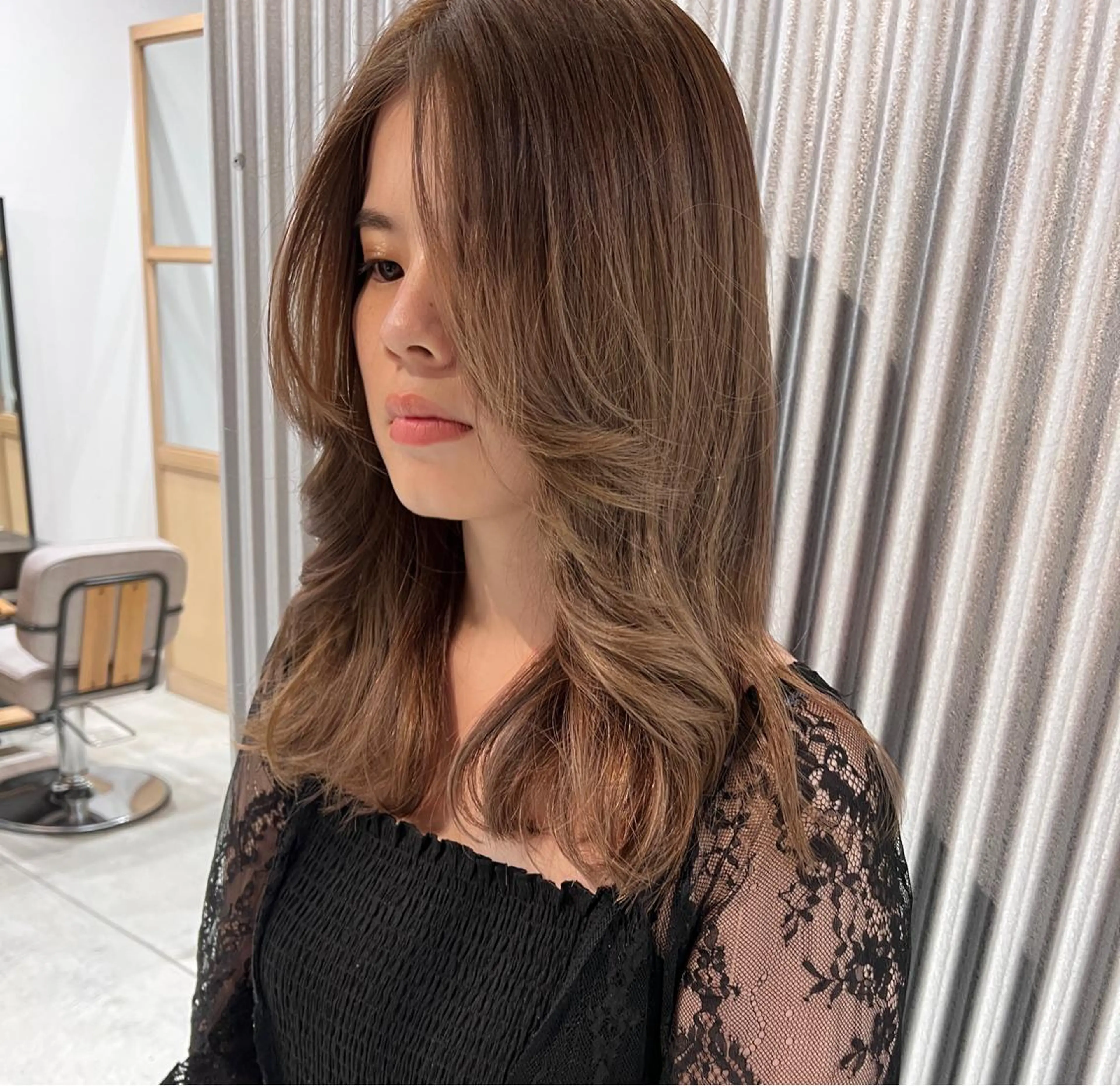 ミディアム カラー カット ヘアカラー トリートメント ally hairsalon所属・Emi .のヘアスタイル