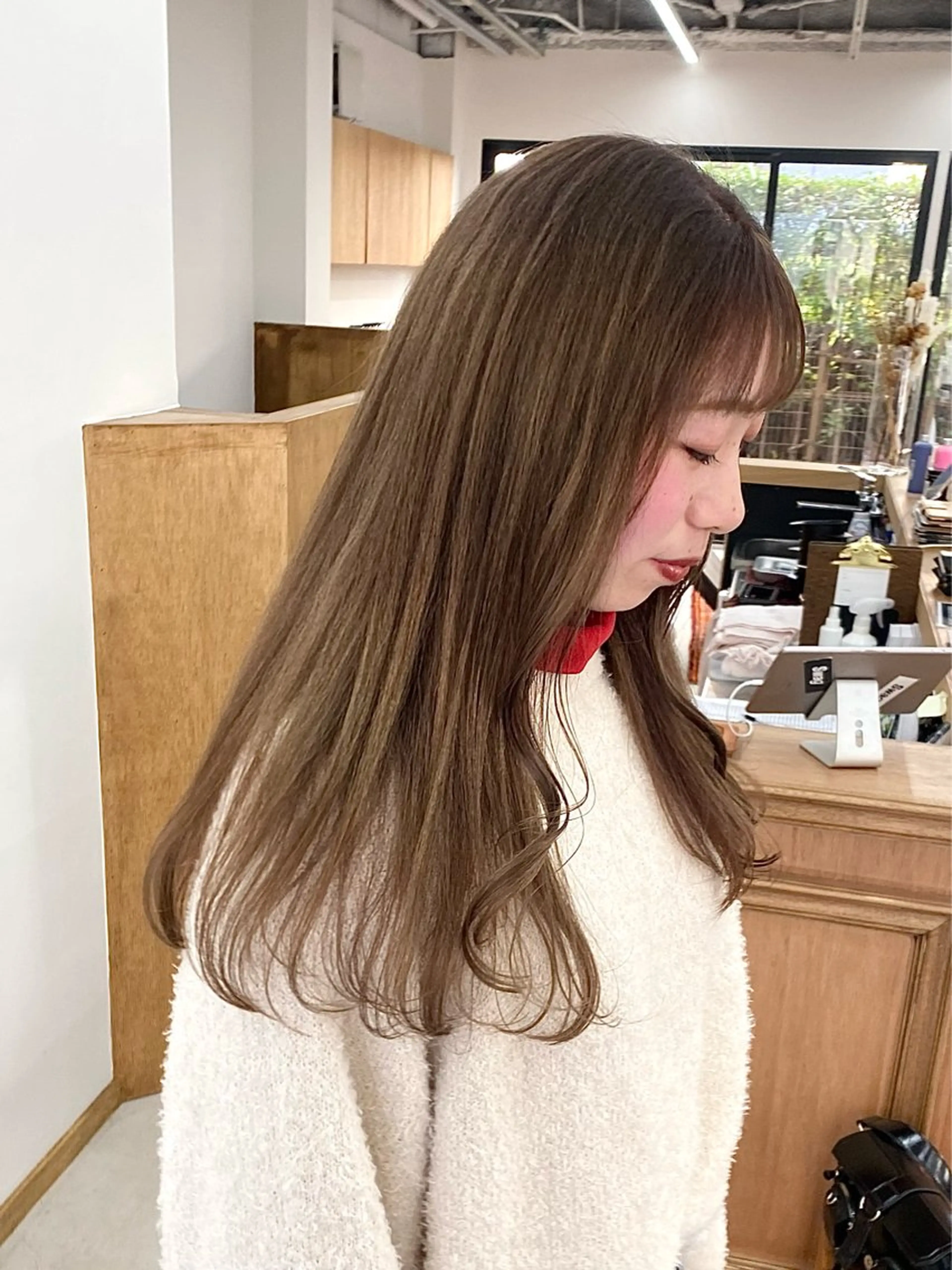 セミロング カラー ヘアアレンジ カット ヘアカラー トリートメント ハル🌸柔色/ ブリーチなし/艶髪のヘアスタイル