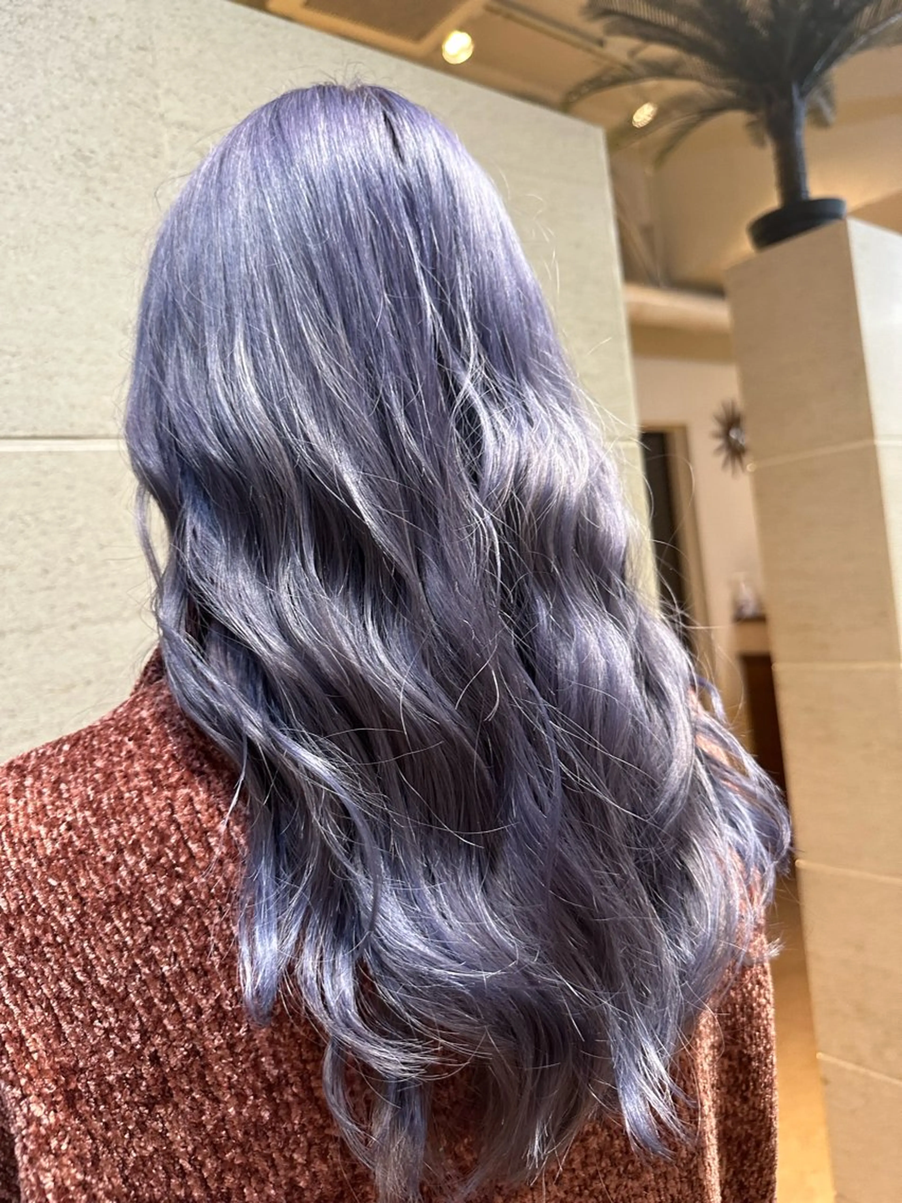 ロング カラー ヘアカラー トリートメント RINA .のヘアスタイル