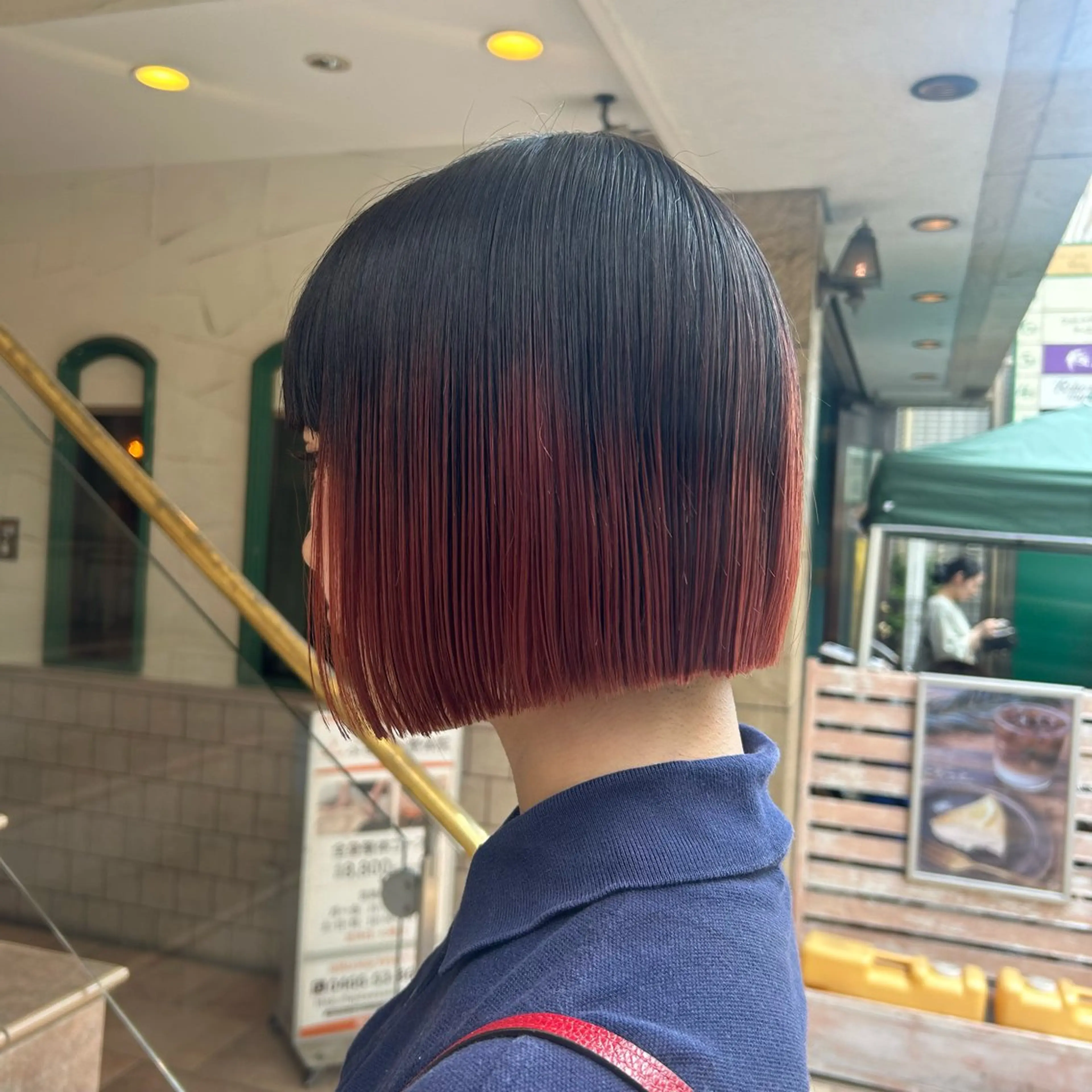 ショート ぱつっとボブ/Wカラ ー/ことこ🍒のヘアスタイル