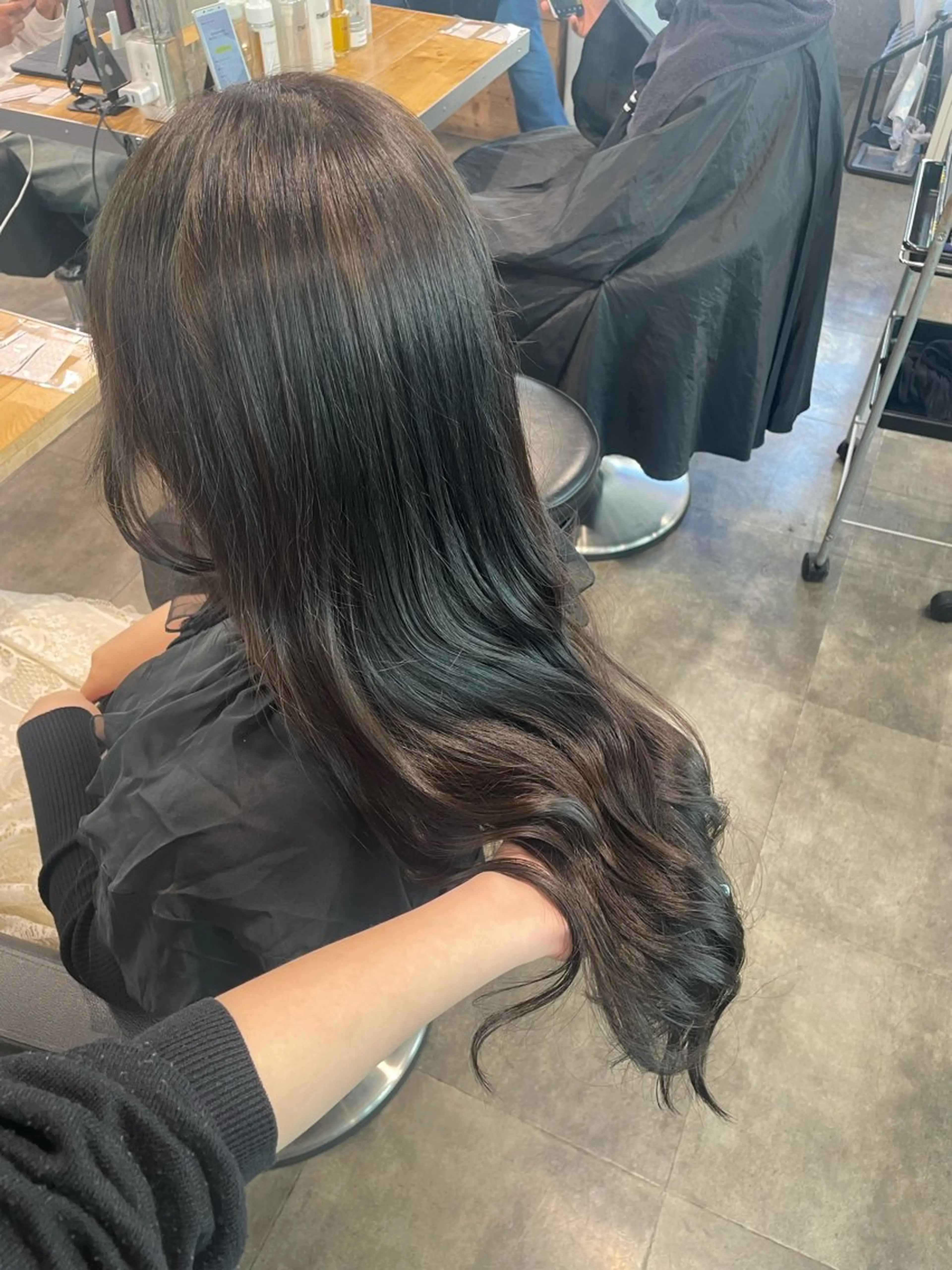 ロング カット ヘアカラー ハイトーンブロンド 横浜💞ミオのヘアスタイル