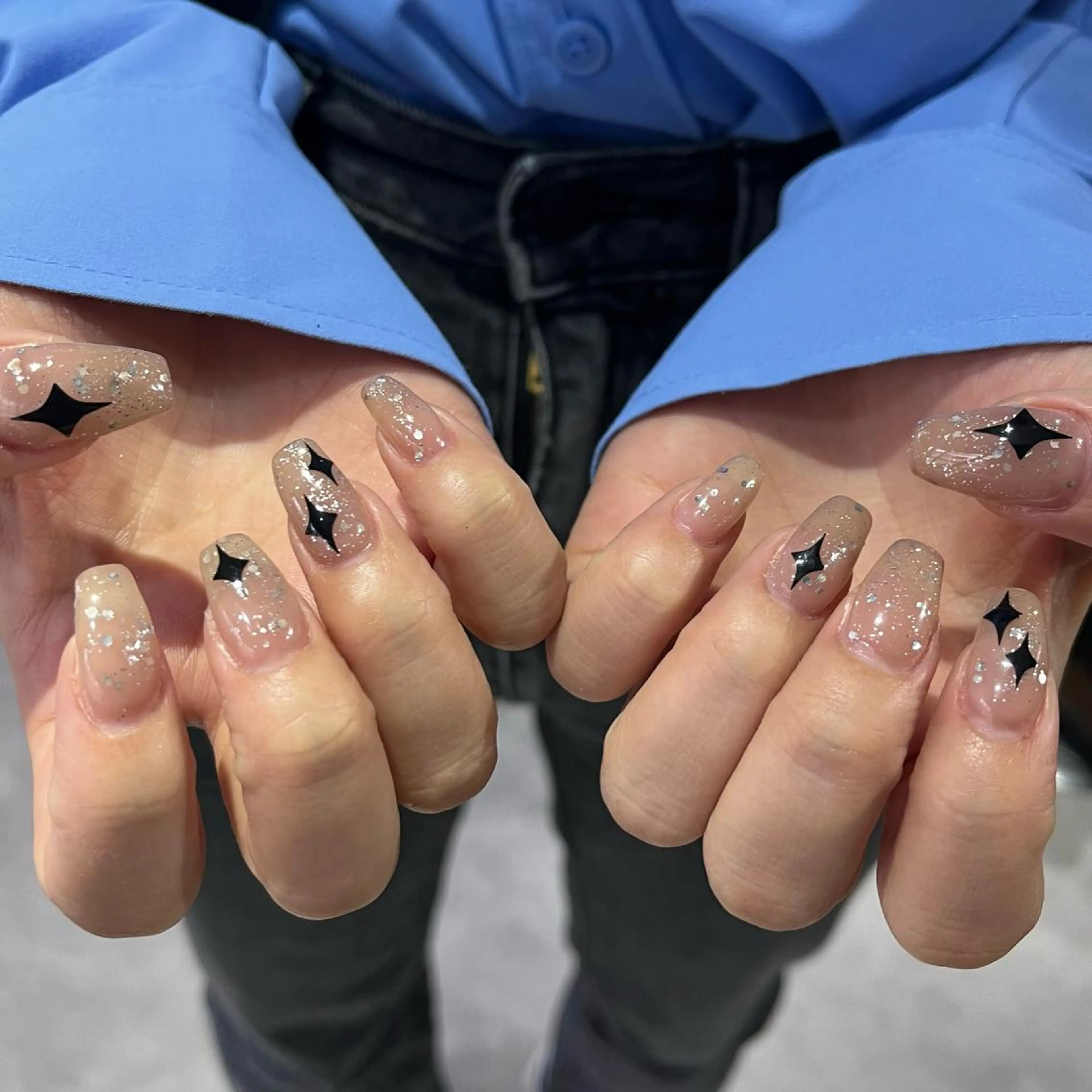 ネイル 🪐富島彩夏 /海外nail🪐のネイルデザイン