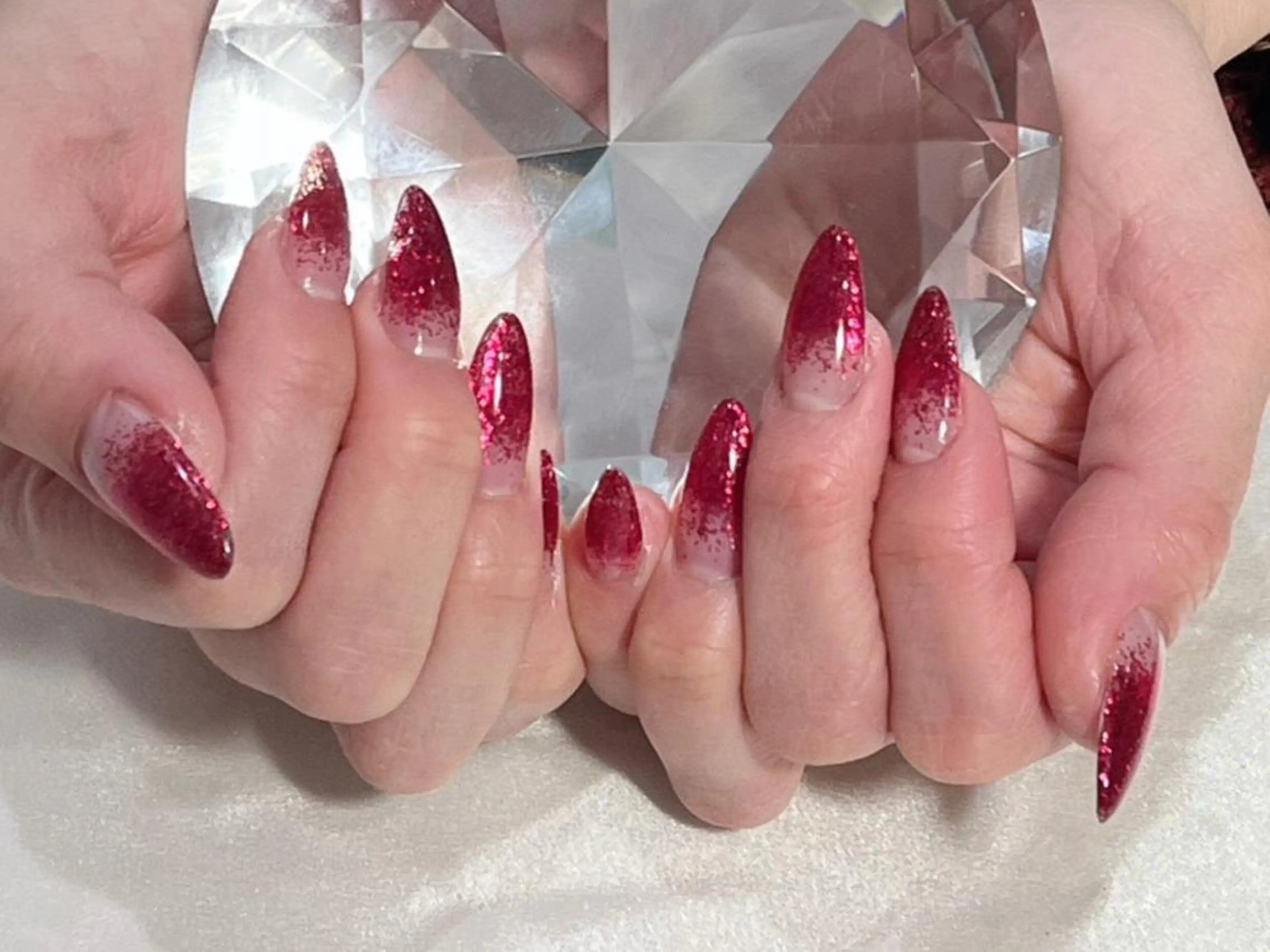 ネイル マツエク・マツパ アイブロウ 韓国風マツエク パリジェンヌラッシュリフト まつげパーマ ワンホンマツエク 長さ出し ハンドネイル Nail&eye Belire 新宿のネイルデザイン