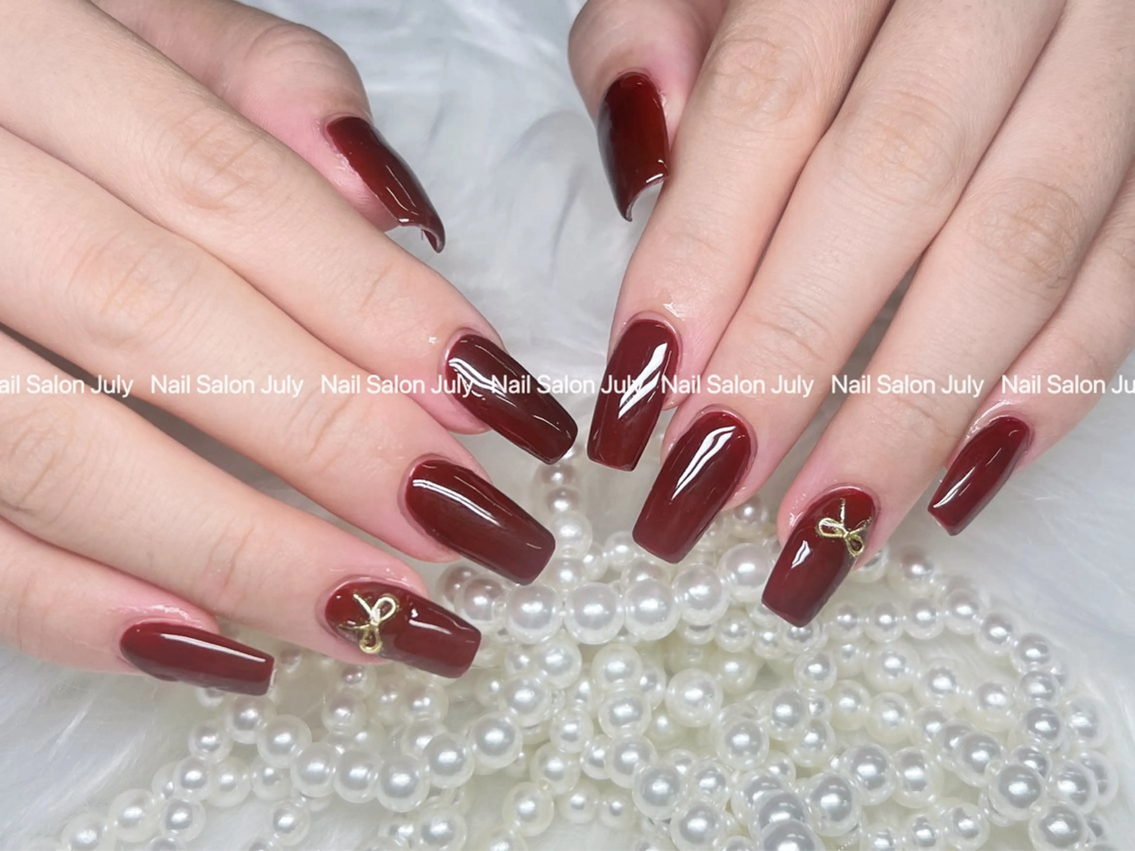 ネイル アートネイル オーロラネイル ジェルネイル ガーリー キラキラネイル ハンドネイル July モモのネイルデザイン