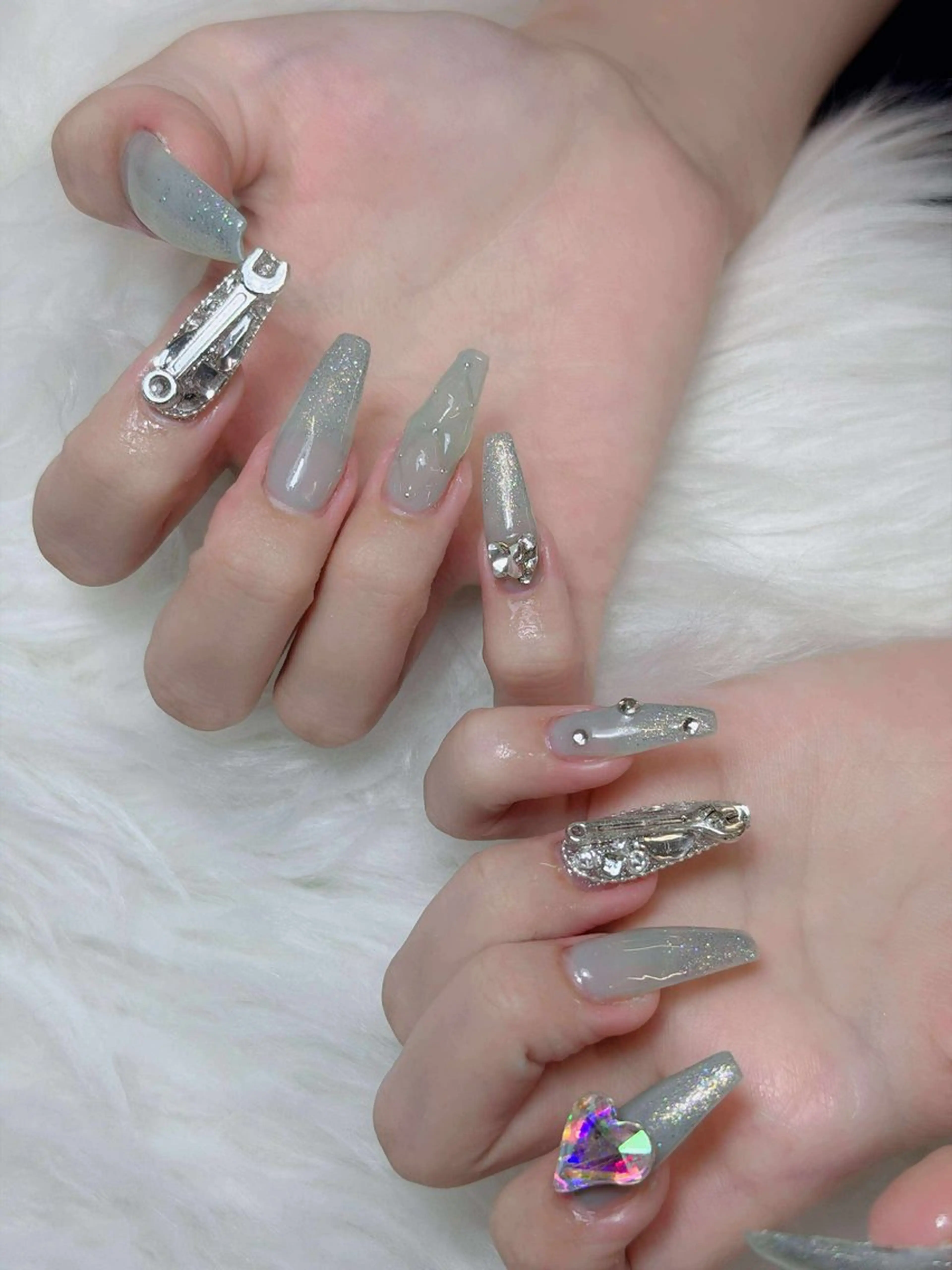 ネイル オーロラネイル チークネイル フットネイル フレンチネイル 韓国ネイル ハンドネイル Lumi Nailのネイルデザイン