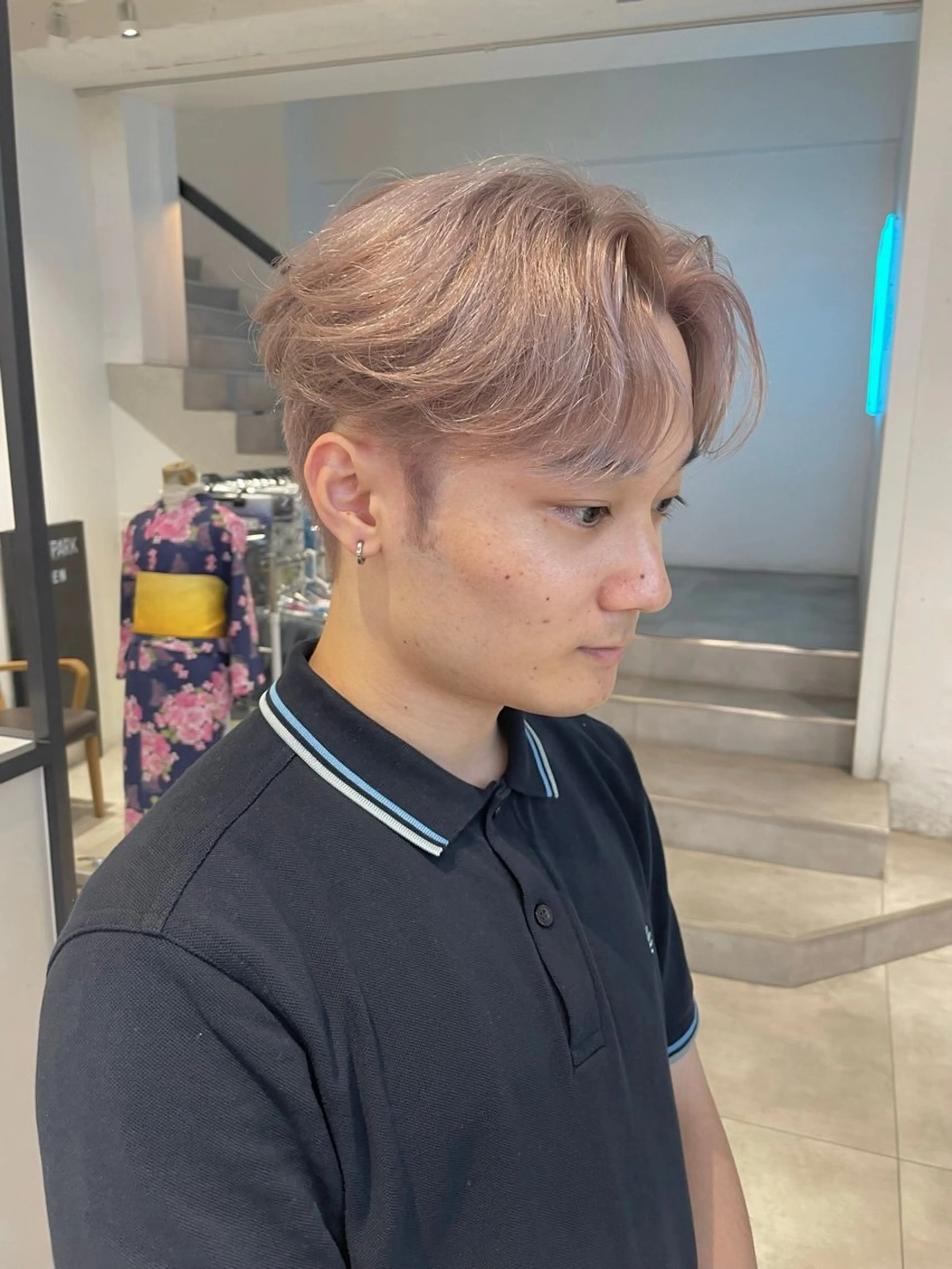ショート カラー メンズ ヘアカラー 🇰🇷カルマパーマ kaito🇰🇷のヘアスタイル