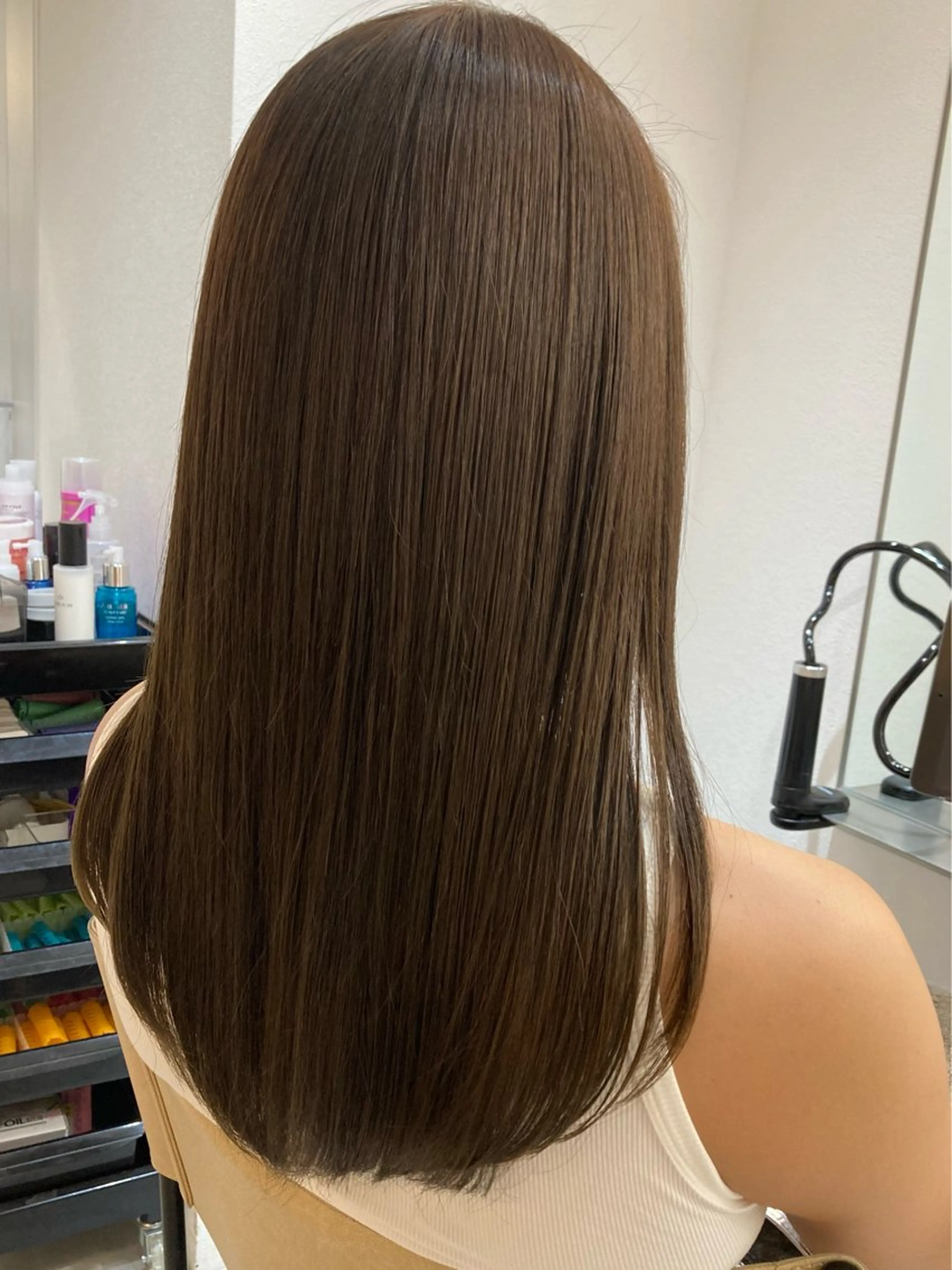 セミロング ✨色持ちの良い艶 カラー✨蟹江真世のヘアスタイル