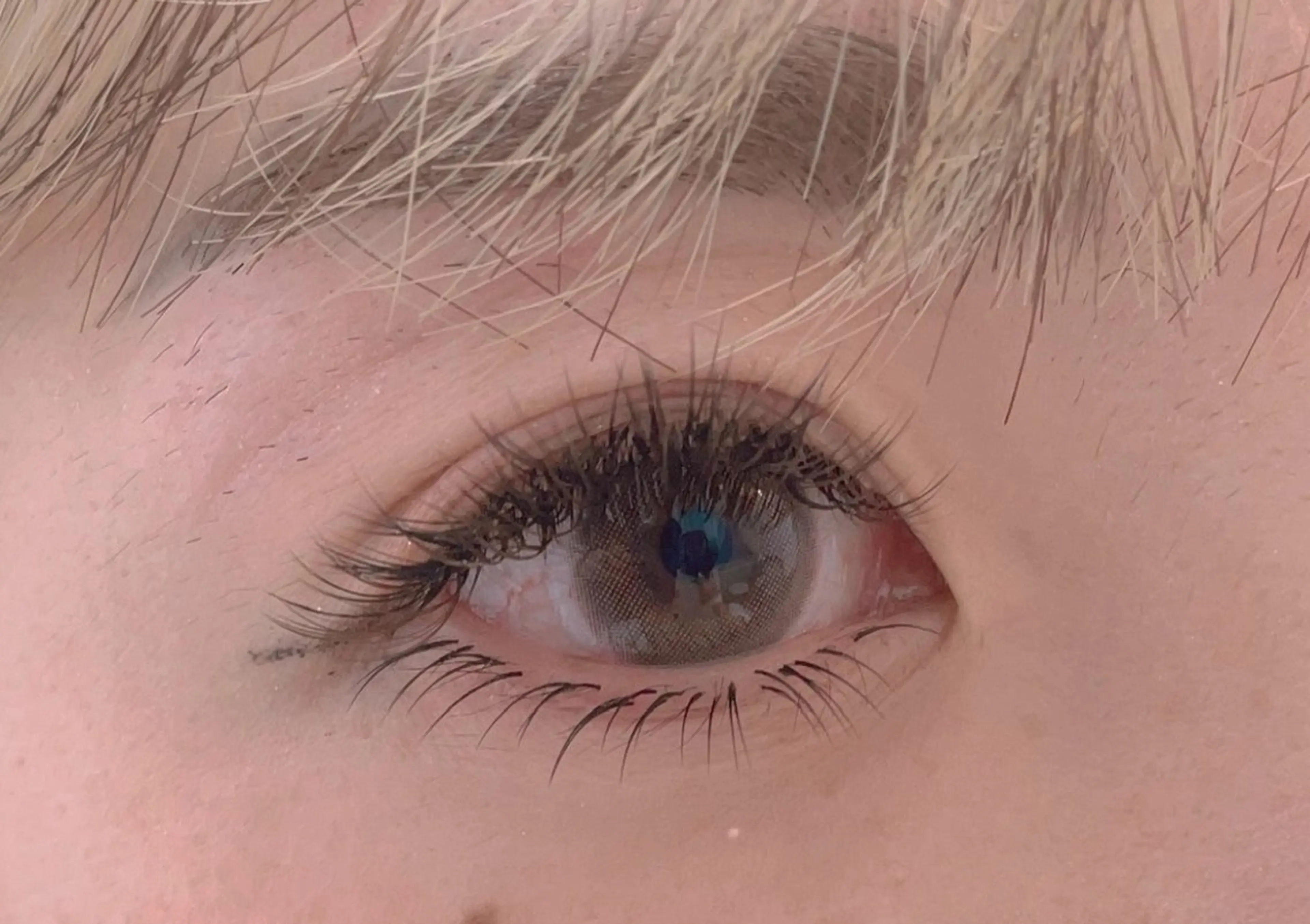 マツエク・マツパ Reveil  Elegance所属・秋田 美穂のマツエク・マツパデザイン