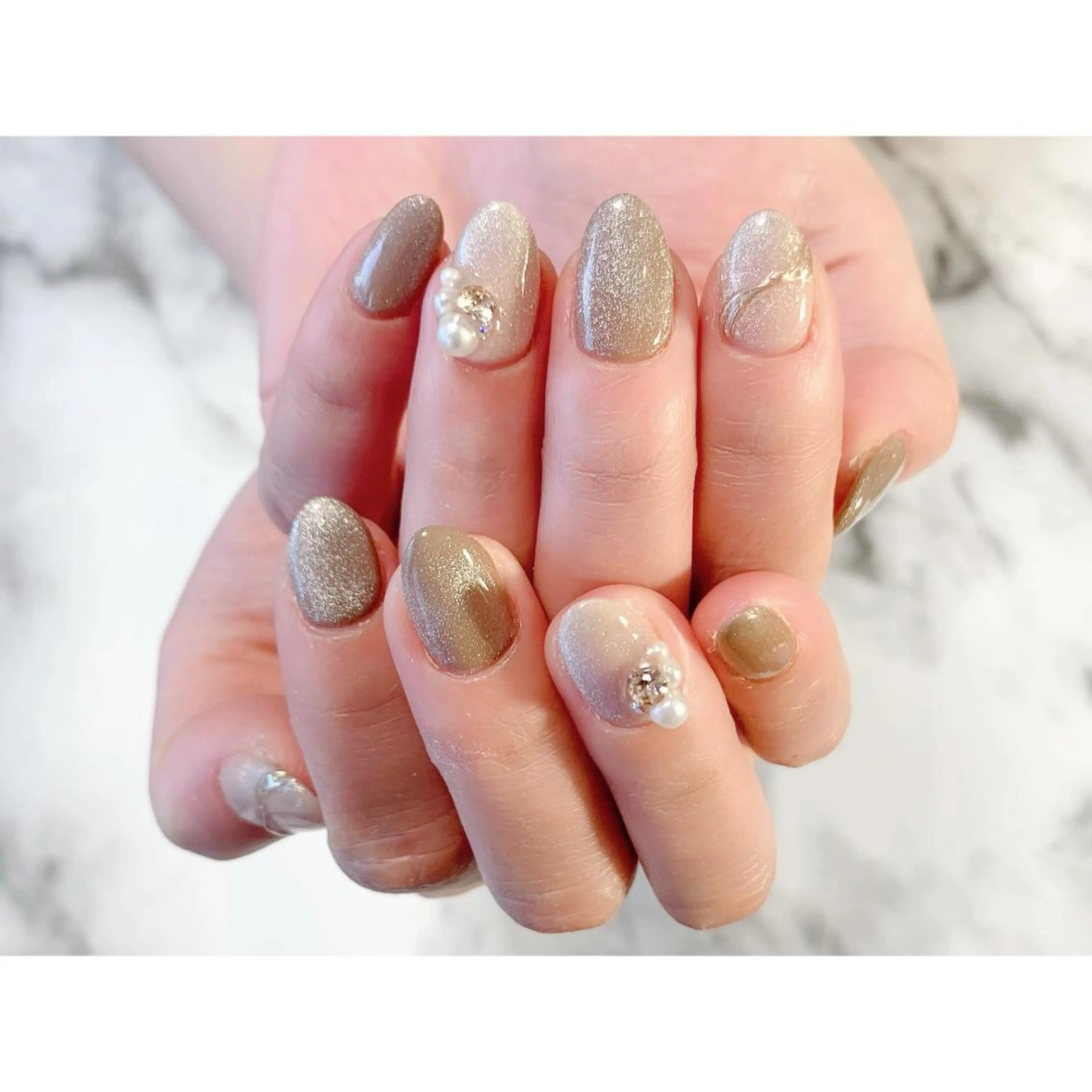 ネイル キラキラネイル マグネットネイル nailsalon maluriのネイルデザイン