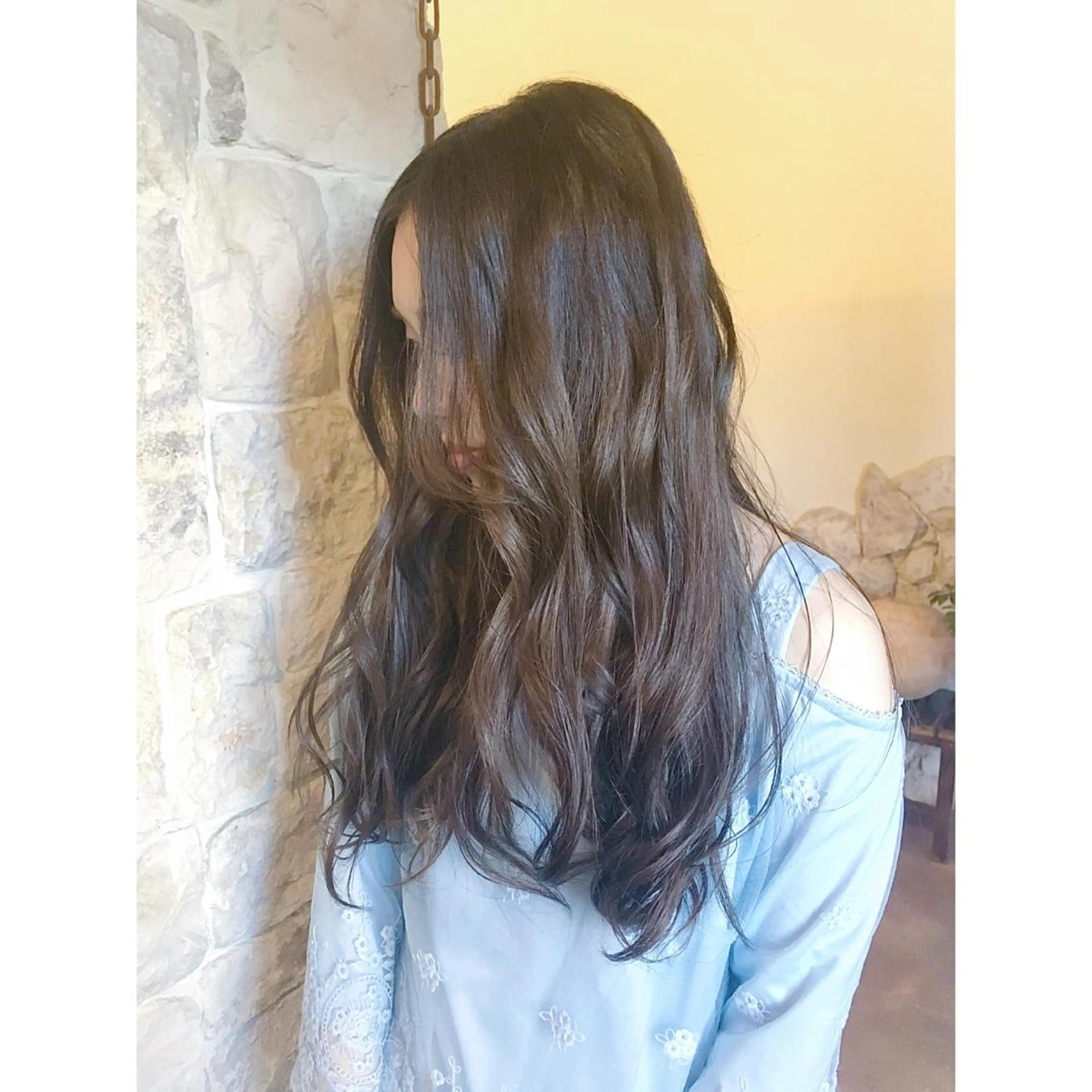 ロング カラー ロング EMANON天神所属・Hitomi Ezakiのヘアスタイル