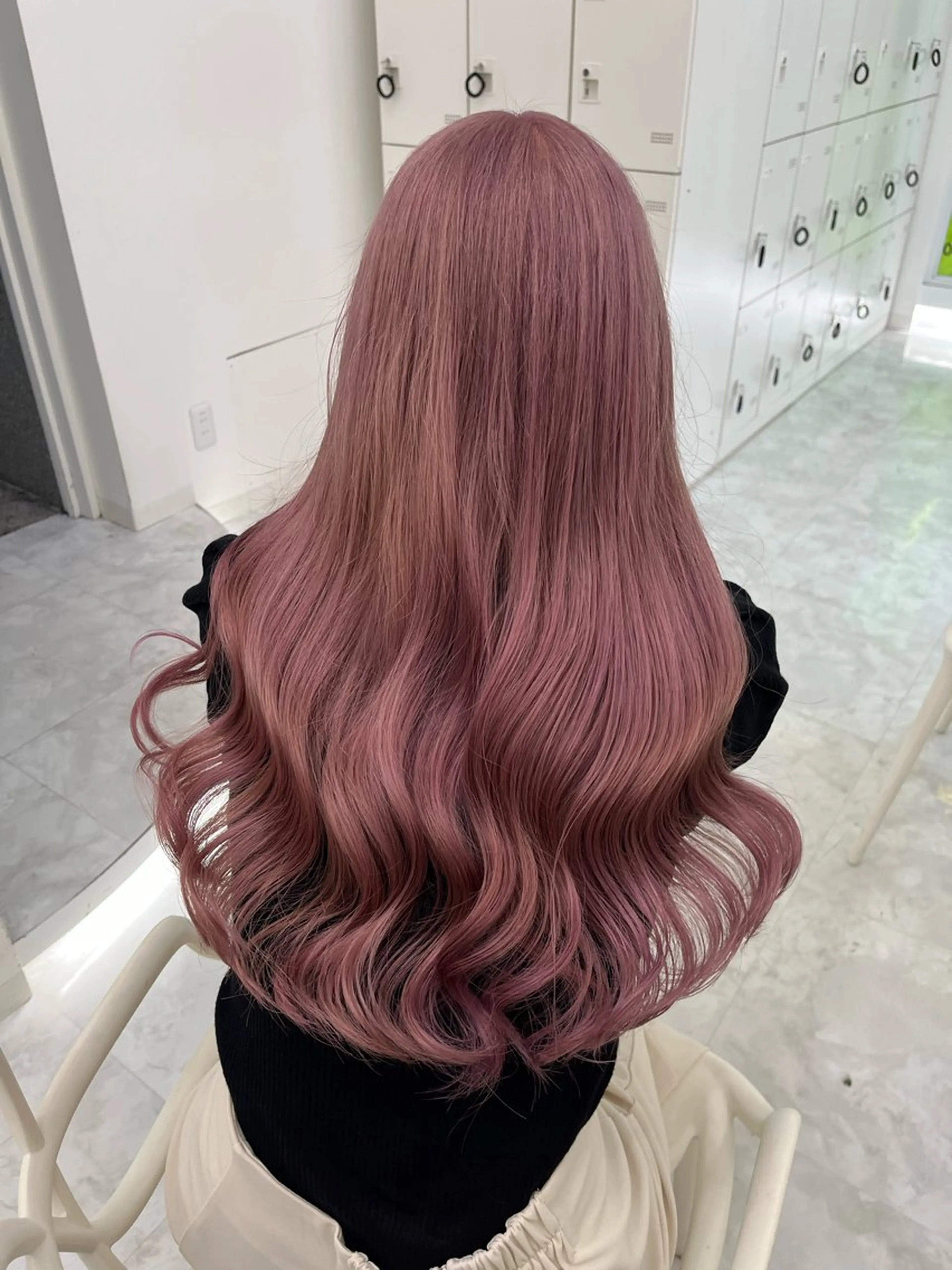ロング 🤎🎀ブリーチなし ピンクラベンダー🧸のヘアスタイル