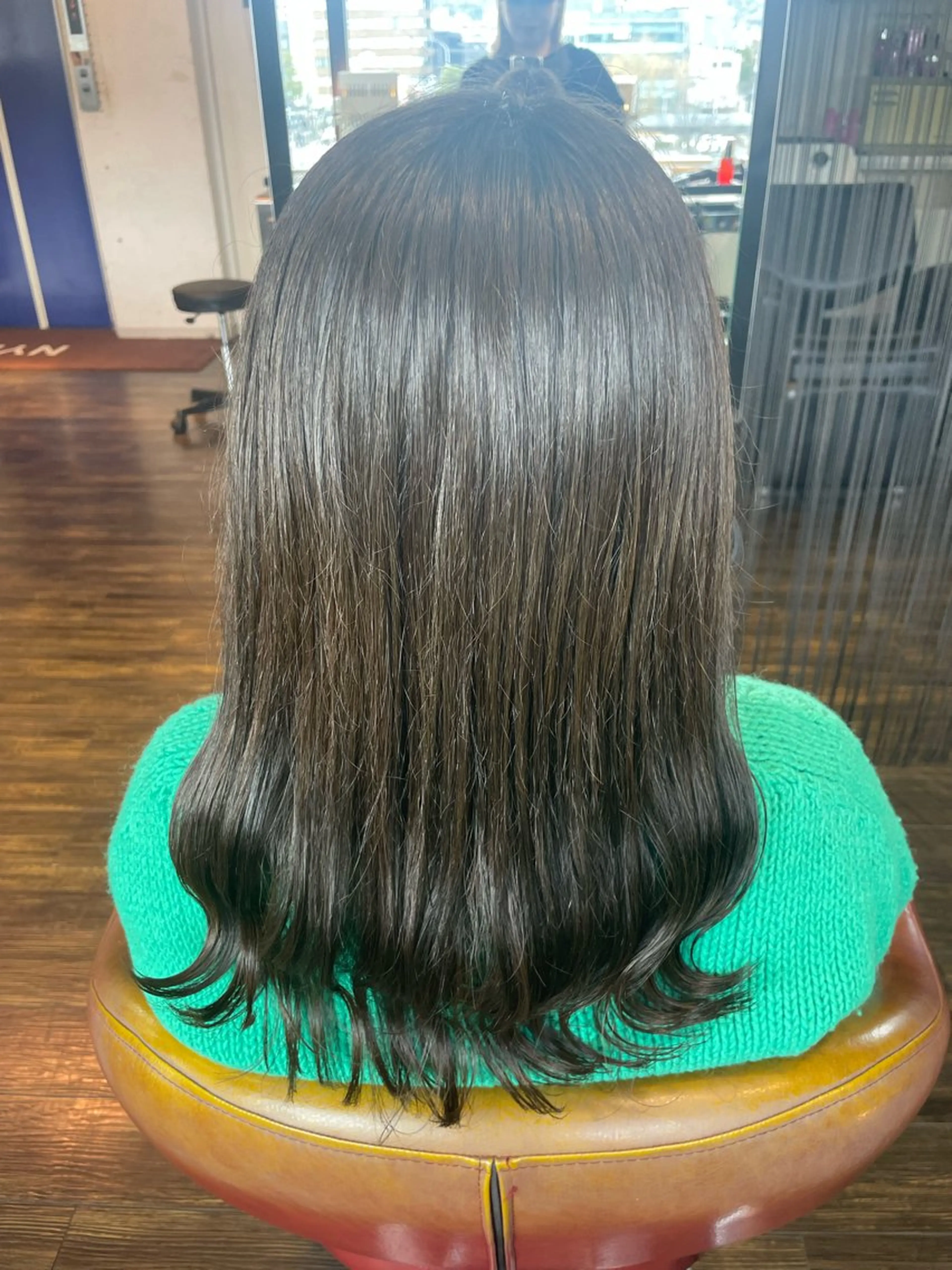 カラー ベージュカラー オリーブベージュ カット ヘアカラー 佐藤 綾郁のヘアスタイル