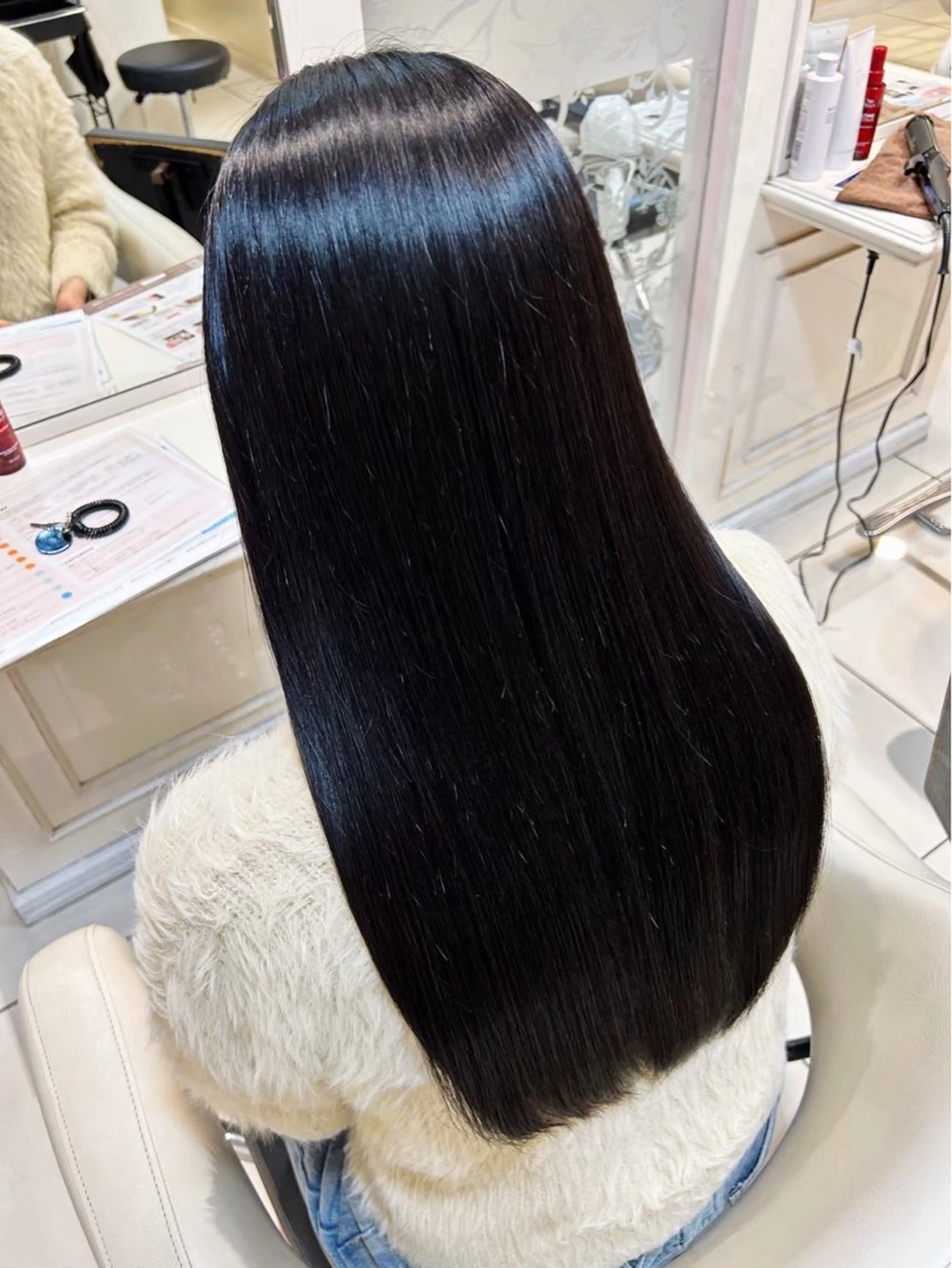 ロング パーマ 縮毛矯正 髪質改善🥂✨ Mioのヘアスタイル