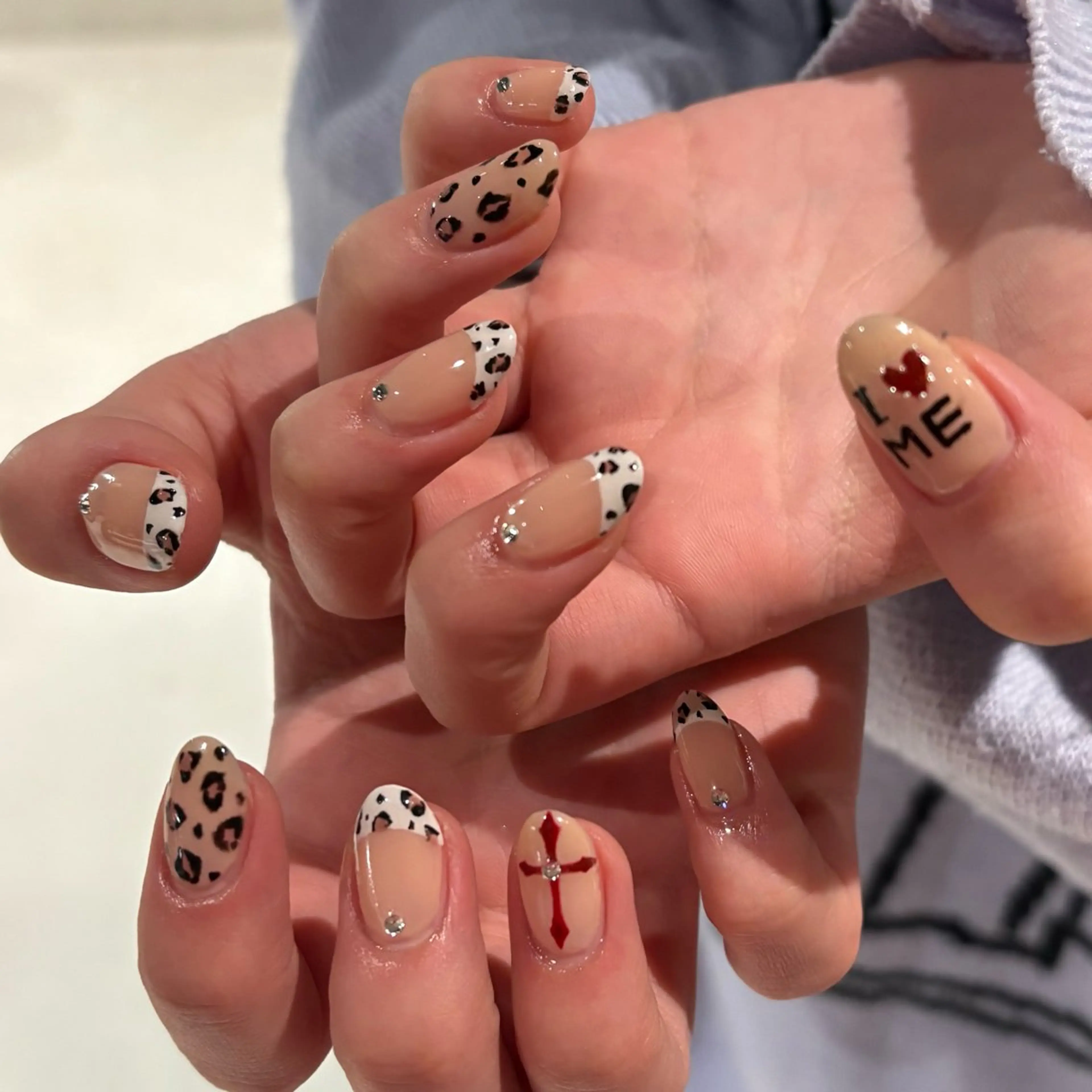 ネイル ハンドネイル ネイルサロンAmo 🎀のネイルデザイン