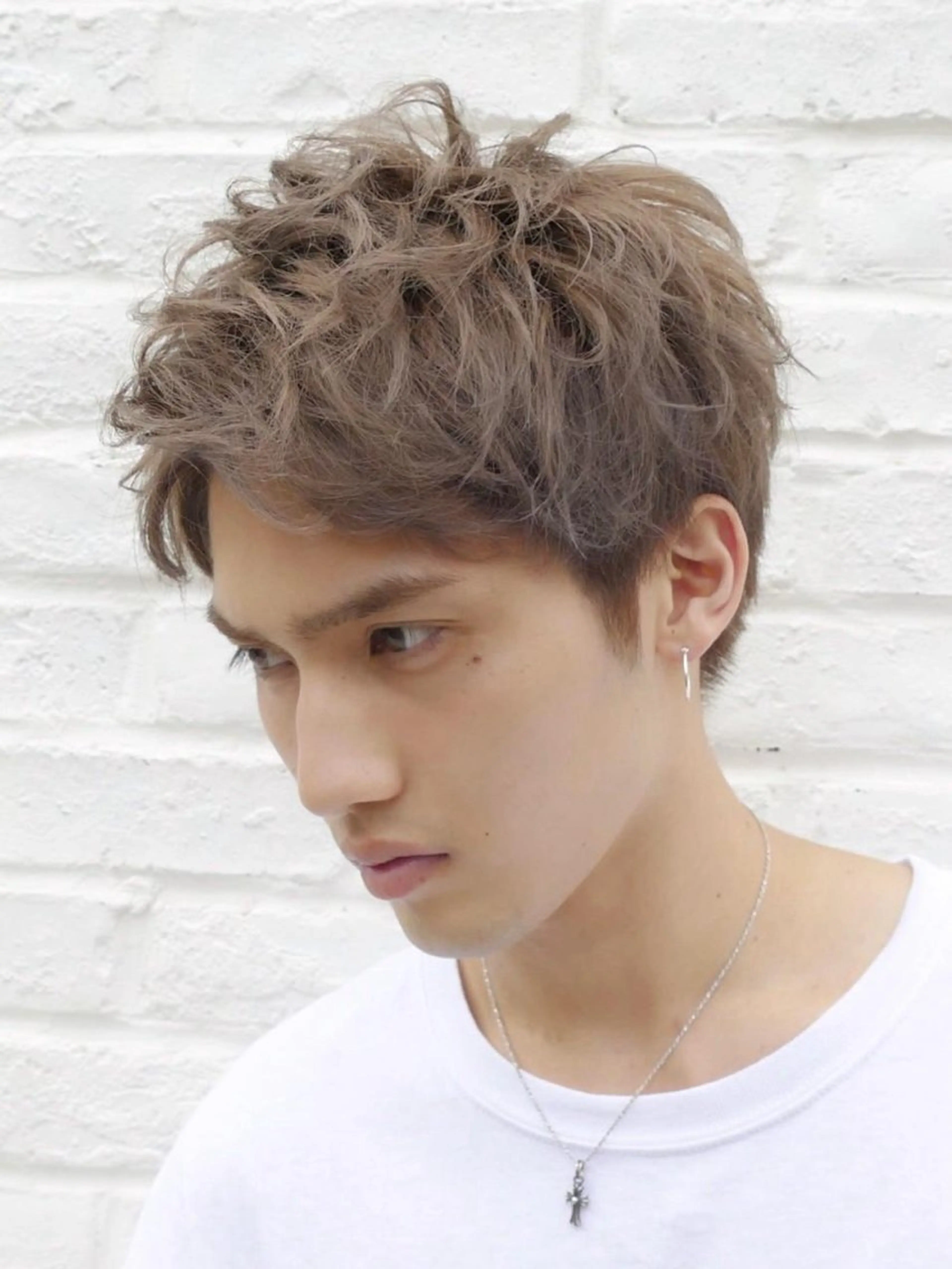 ショート カラー メンズ カット ヘアカラー 江﨑 翔のヘアスタイル