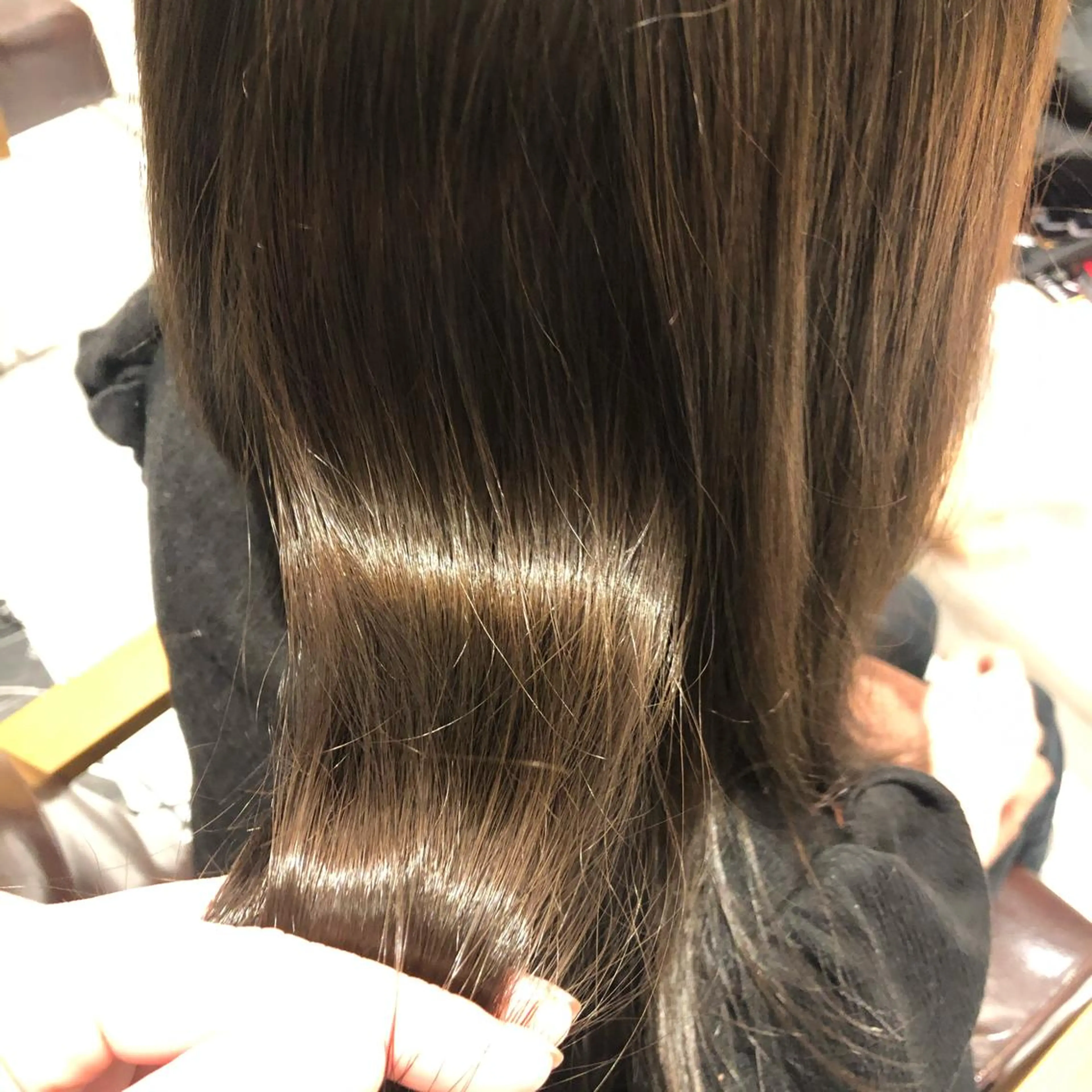 ロング カラー 浦﨑 笑美里のヘアスタイル