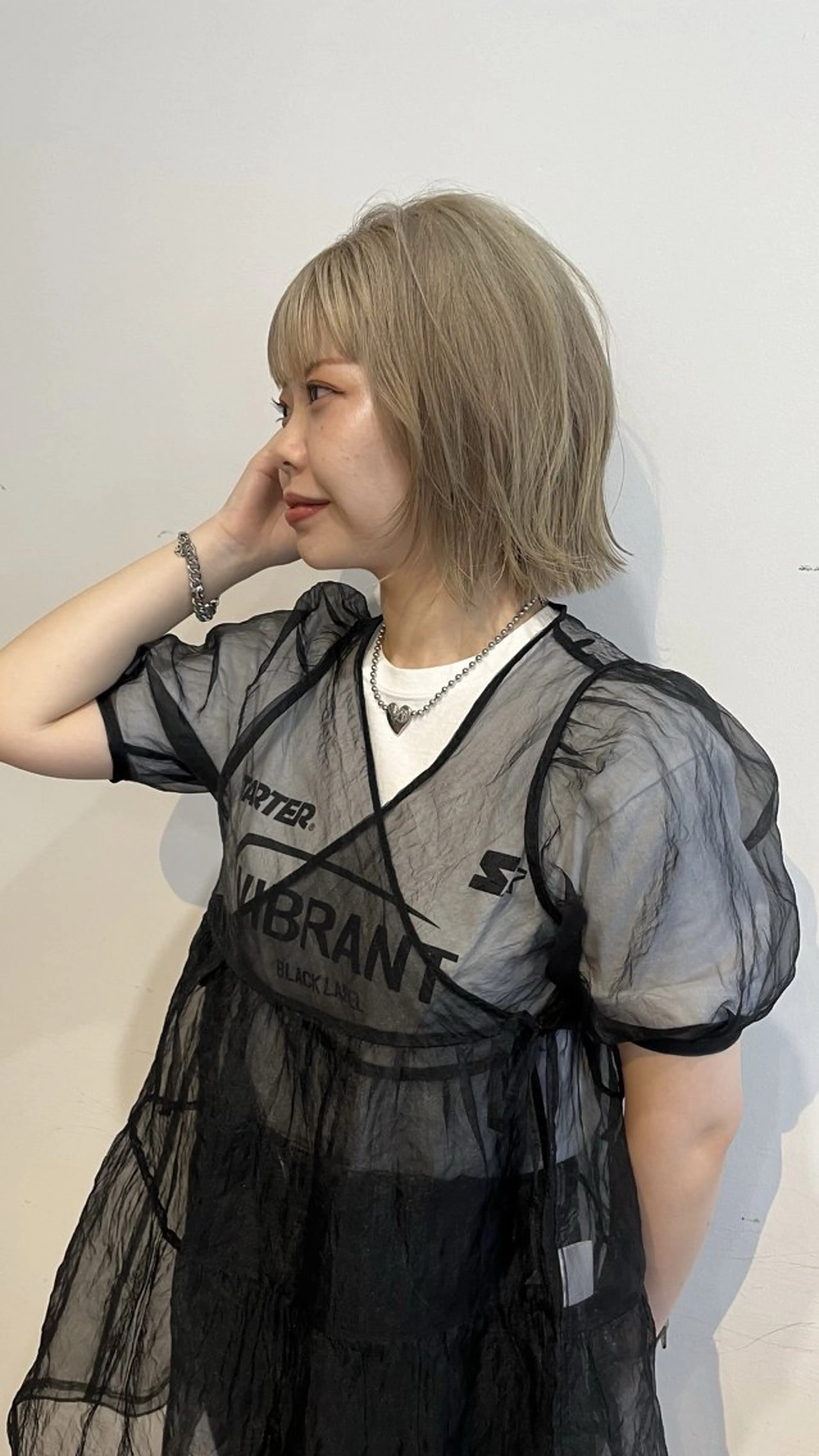 ショート カラー ベージュカラー ブリーチ 透明感カラー ハイトーンカラー ヘアカラー トリートメント ETERNAL所属・姫路/飾磨 reika 🌛のヘアスタイル