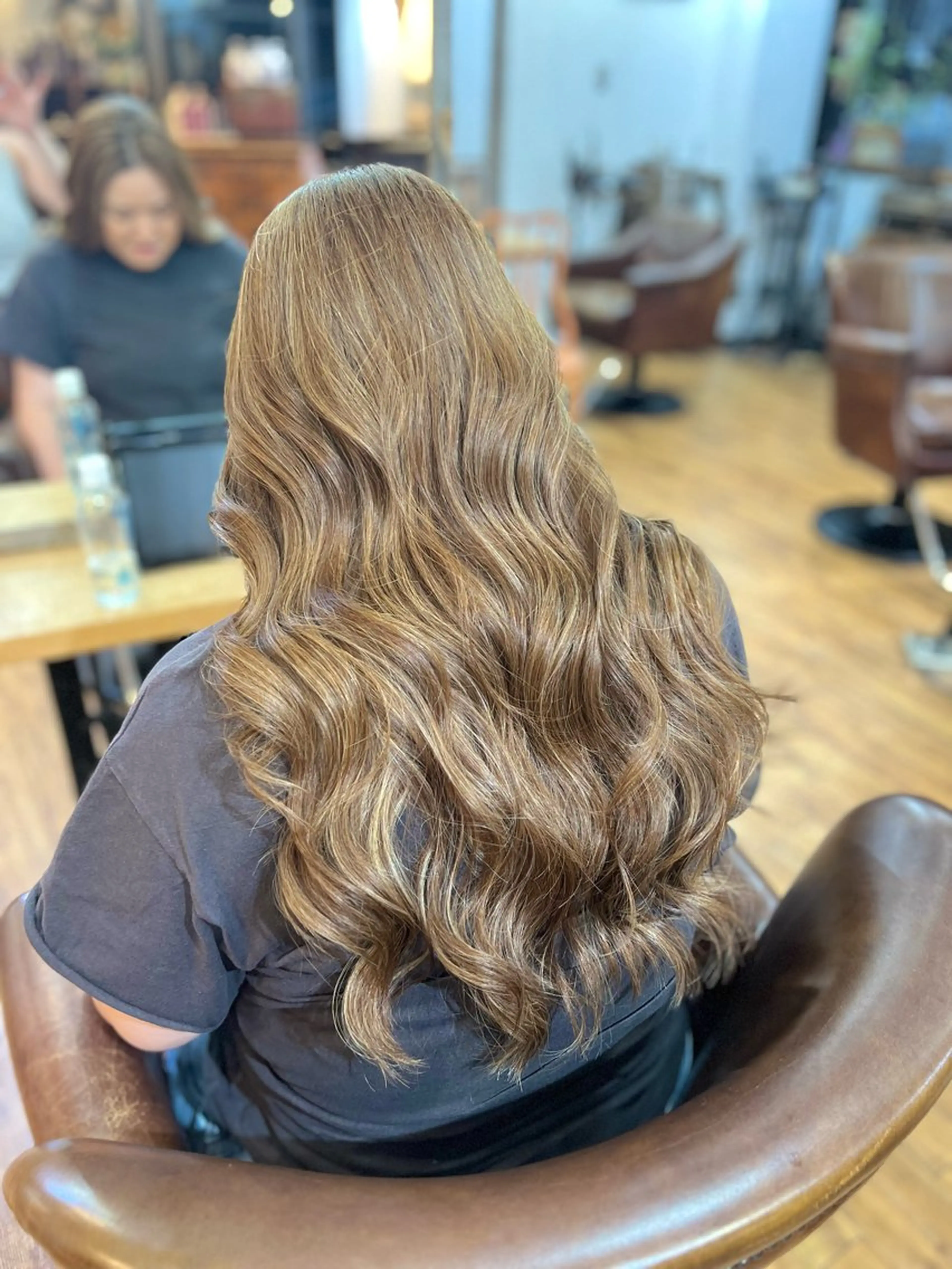 ロング カラー デザインカラー ハイライトカラー インナーカラー ハイライト レイヤーカット カット ヘアカラー 180°One Eighty Degrees所属・ERIKA/ ハイライト/大人女子のヘアスタイル