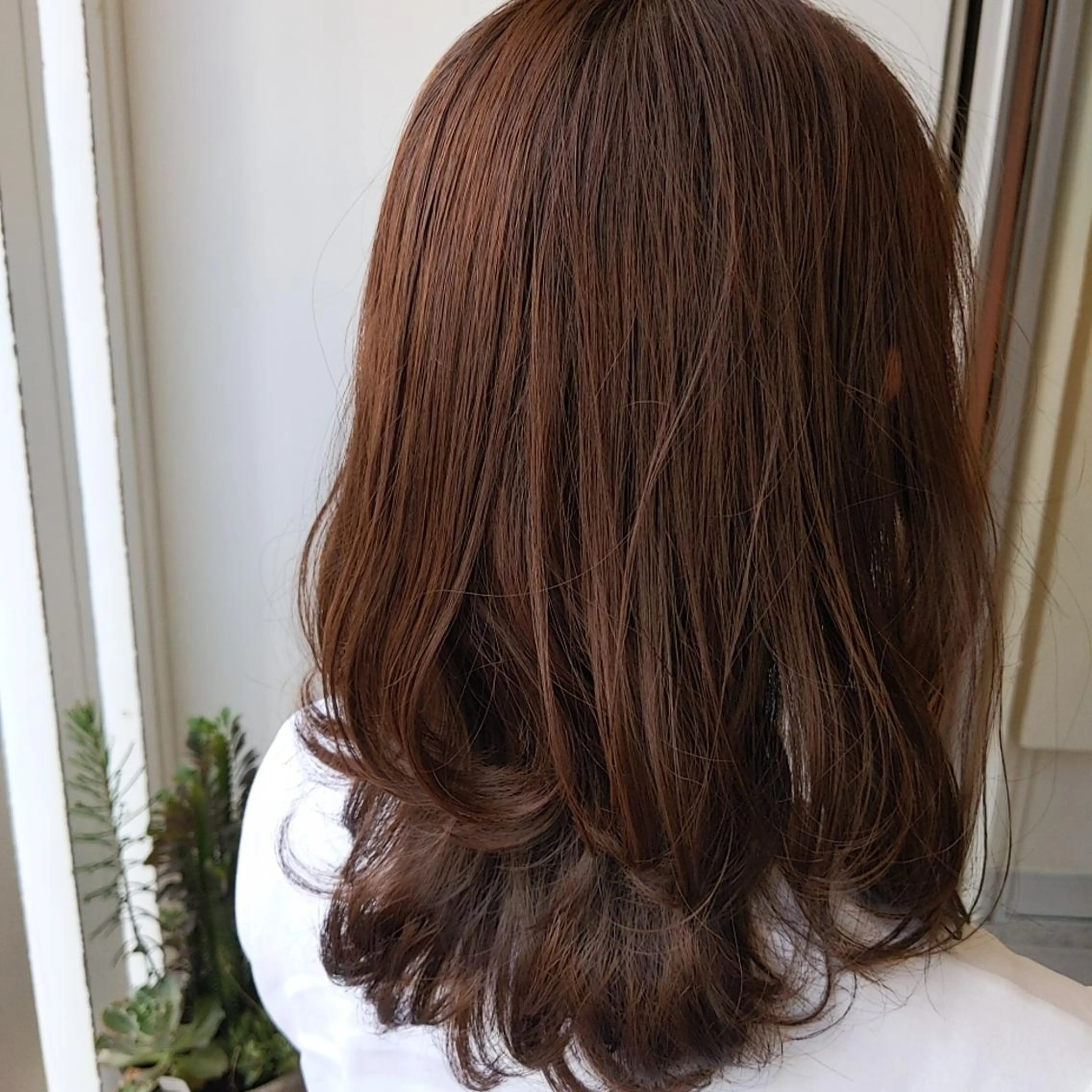 セミロング 髪質改善アンブリーチ 店長みやけななのヘアスタイル