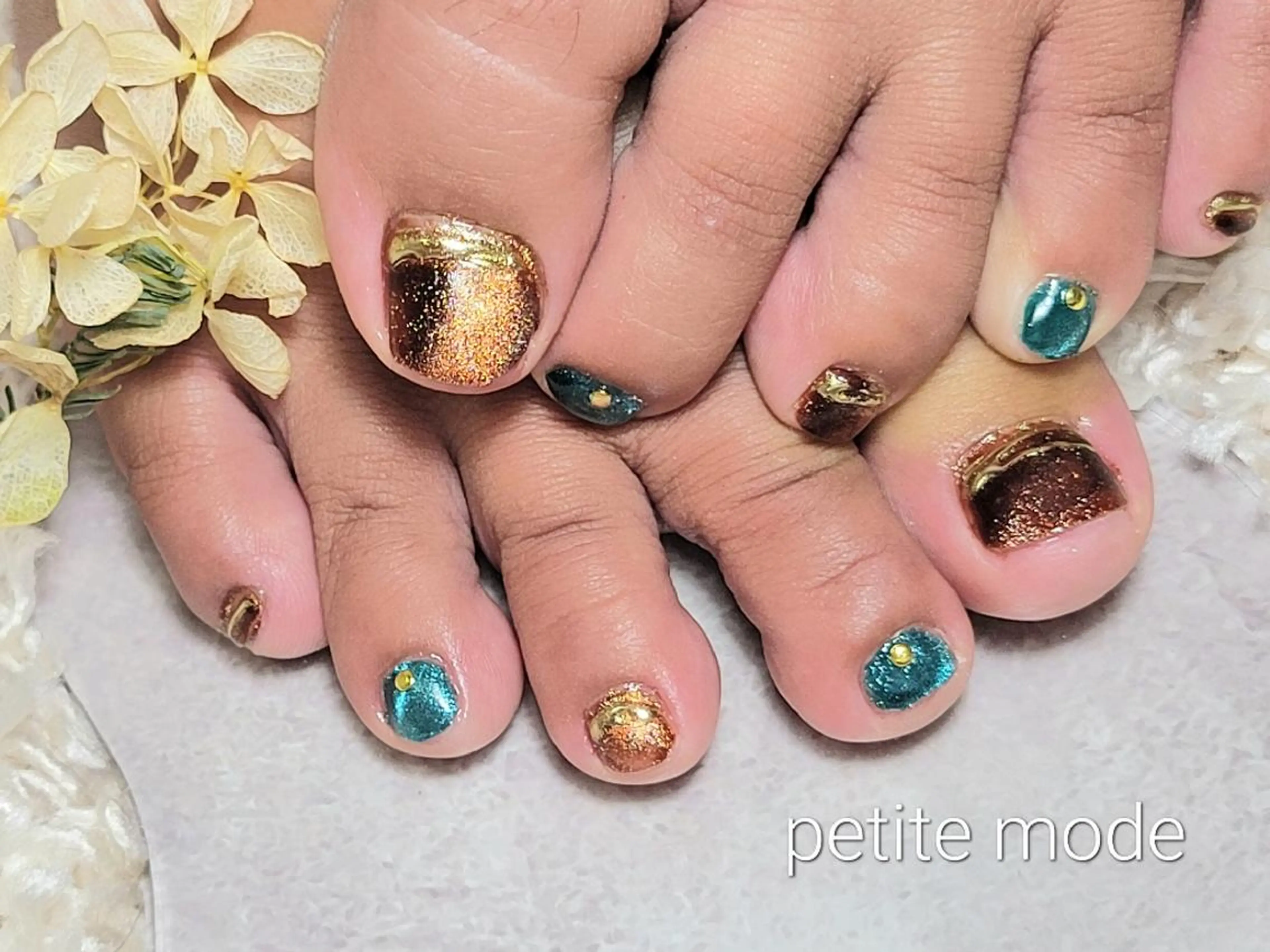 ネイル フットネイル nailsalon petitemodeのネイルデザイン