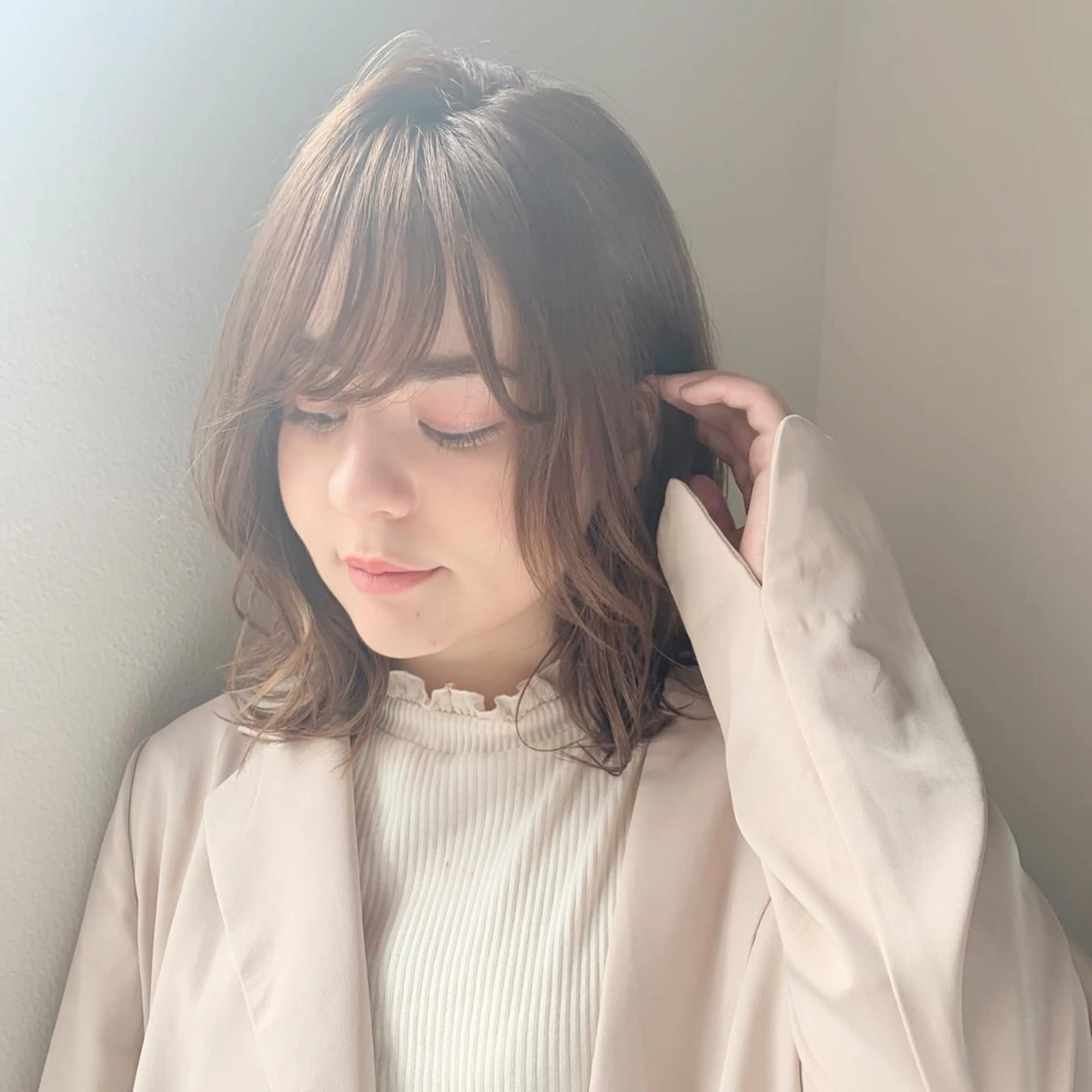 ミディアム カラー ベージュカラー 透明感カラー ラテベージュ ボブ くびれヘア 髪質改善カラー☆ ヘアアレンジmiyuのヘアスタイル
