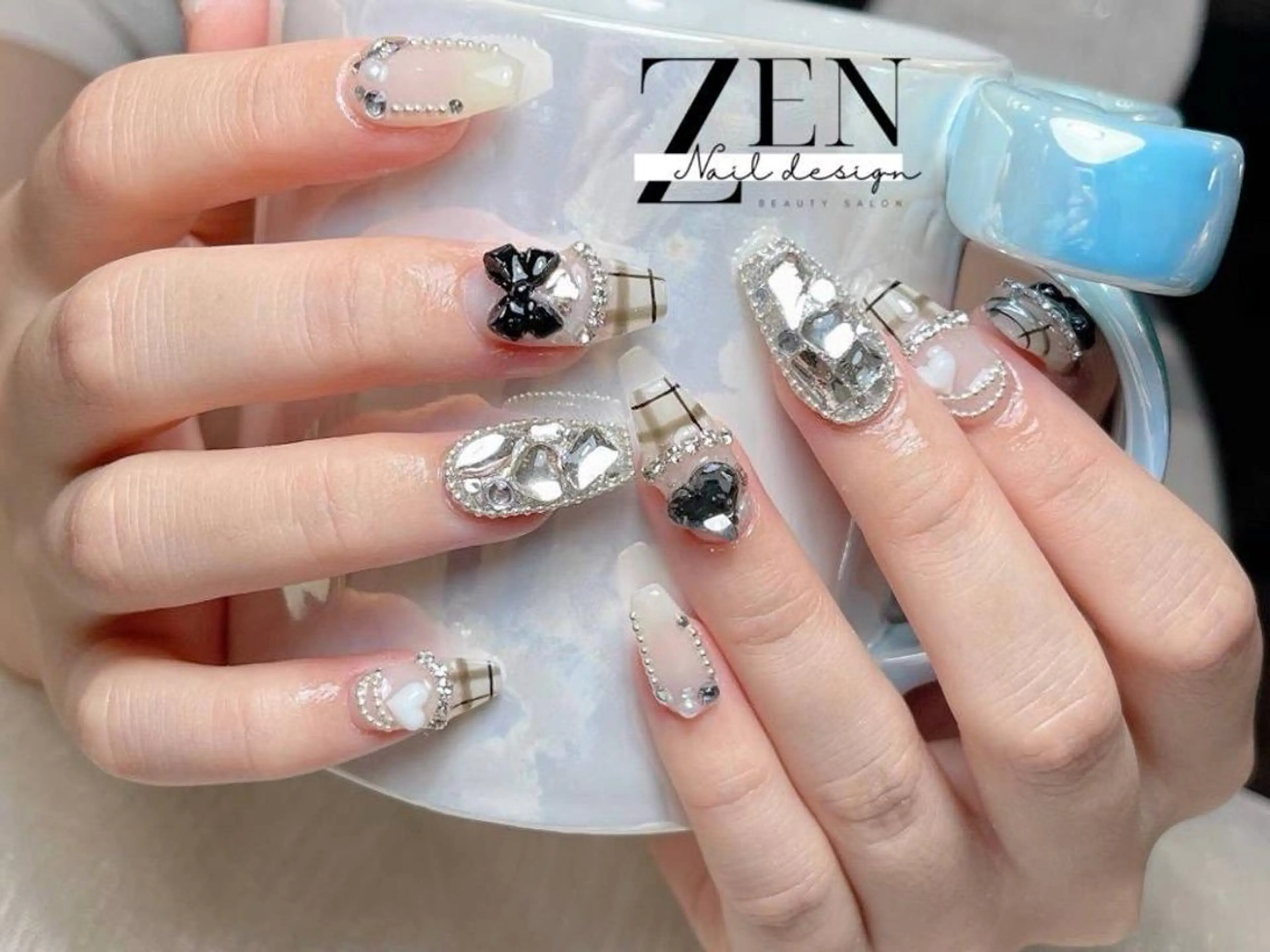 ネイル チークネイル 長さ出し フレンチネイル 韓国ネイル マグネットネイル ハンドネイル Zen Nail Design 池袋のネイルデザイン