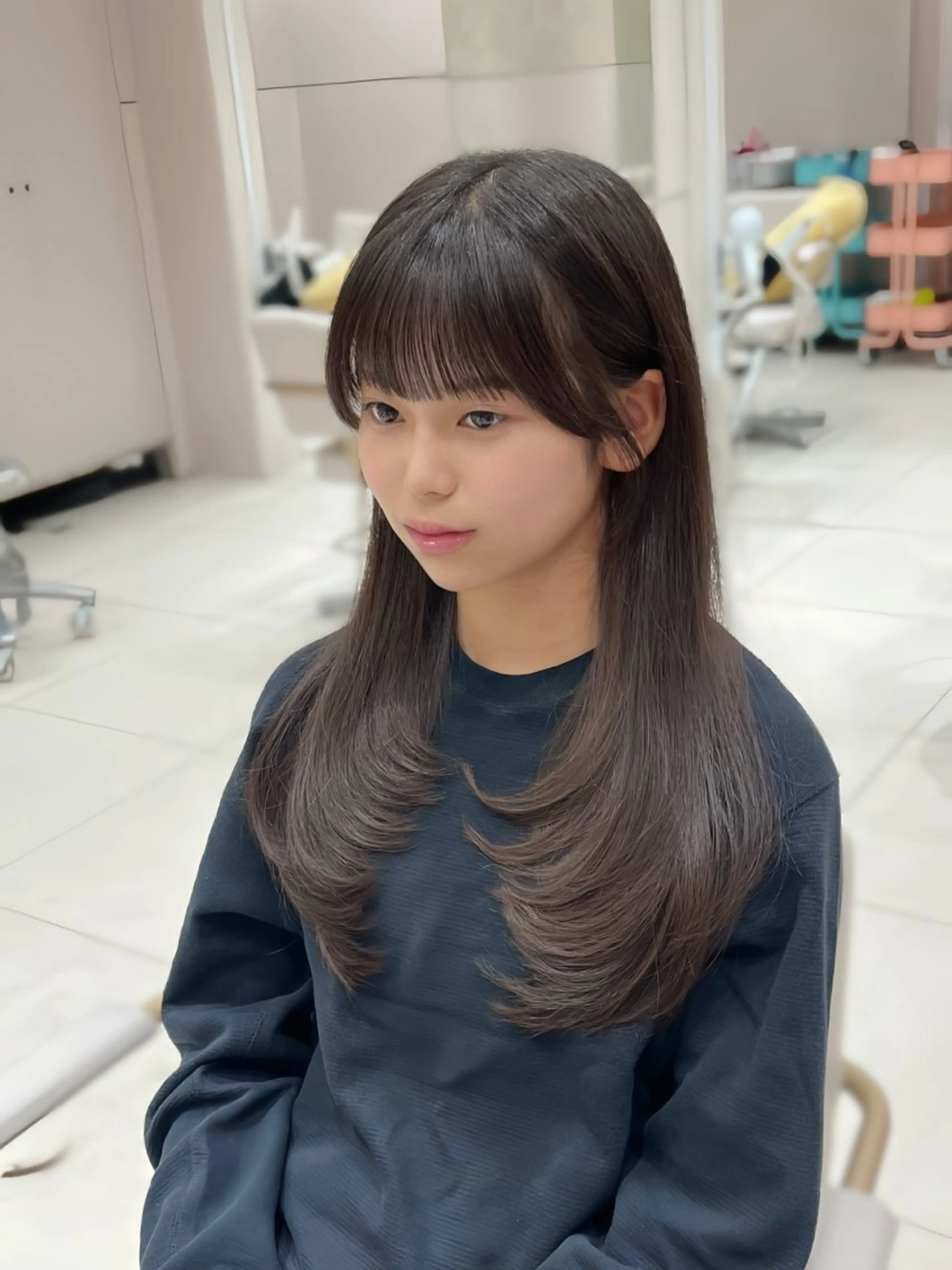 ロング カット ヘアカラー トリートメント 柴田礼空／レイヤー/ 顔まわりカットのヘアスタイル