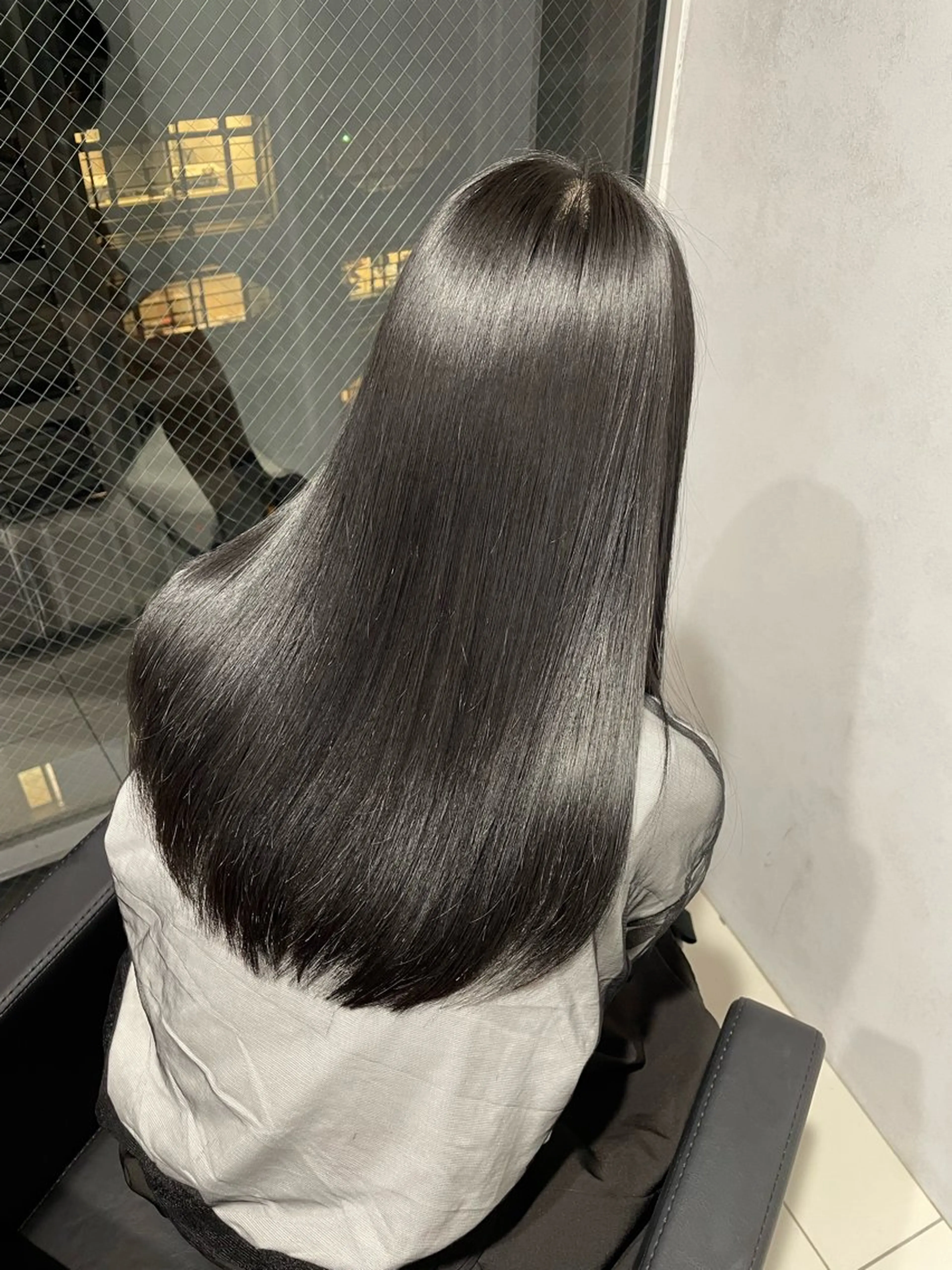 🫧ミニモ学割🫧 ✨広がりや癖が気になる方に✨美髪矯正＋髪質改善トリートメントの写真