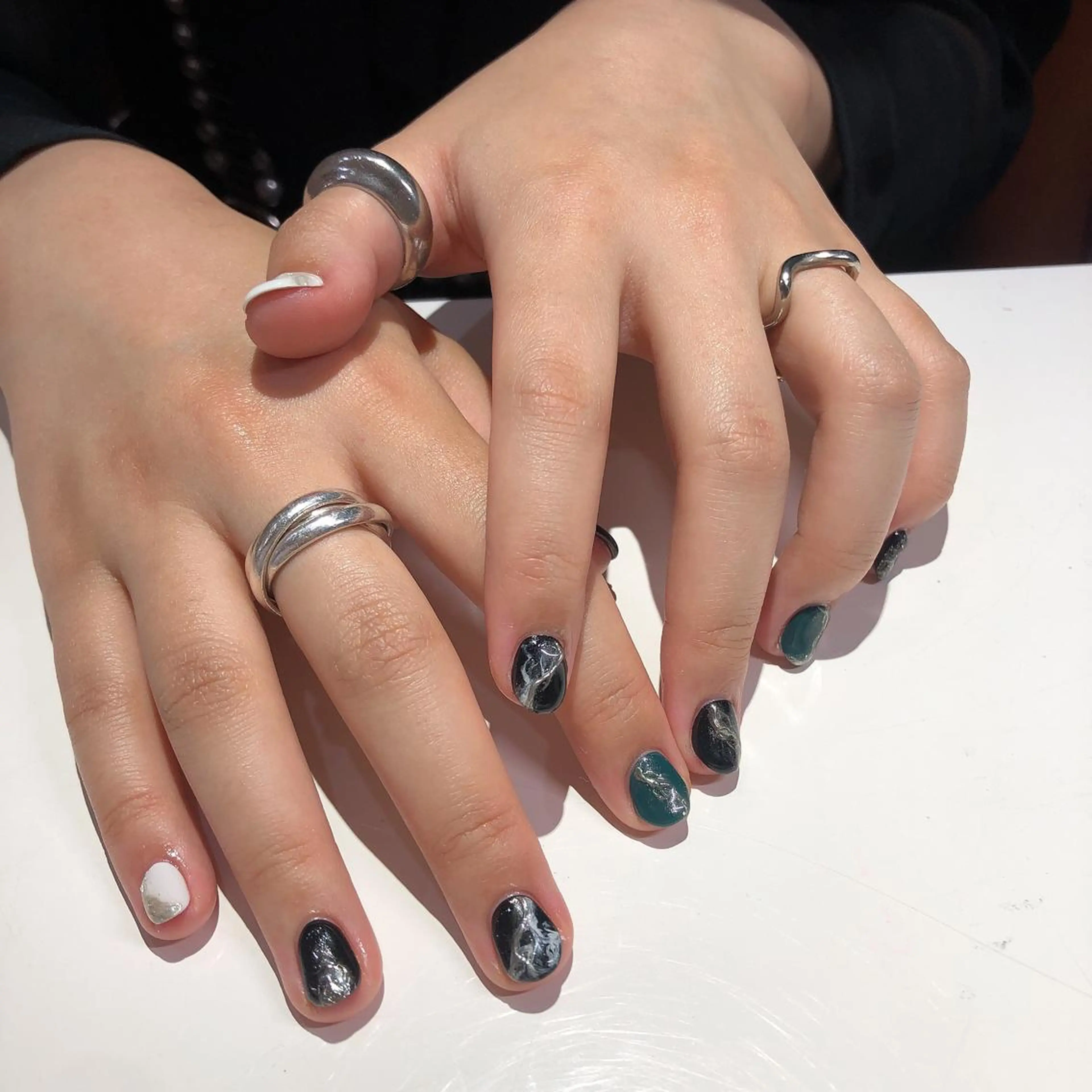 ネイル ハンドネイル フットネイル ハンドケア Nes.Nail所属・Miyagi Asamiのネイルデザイン