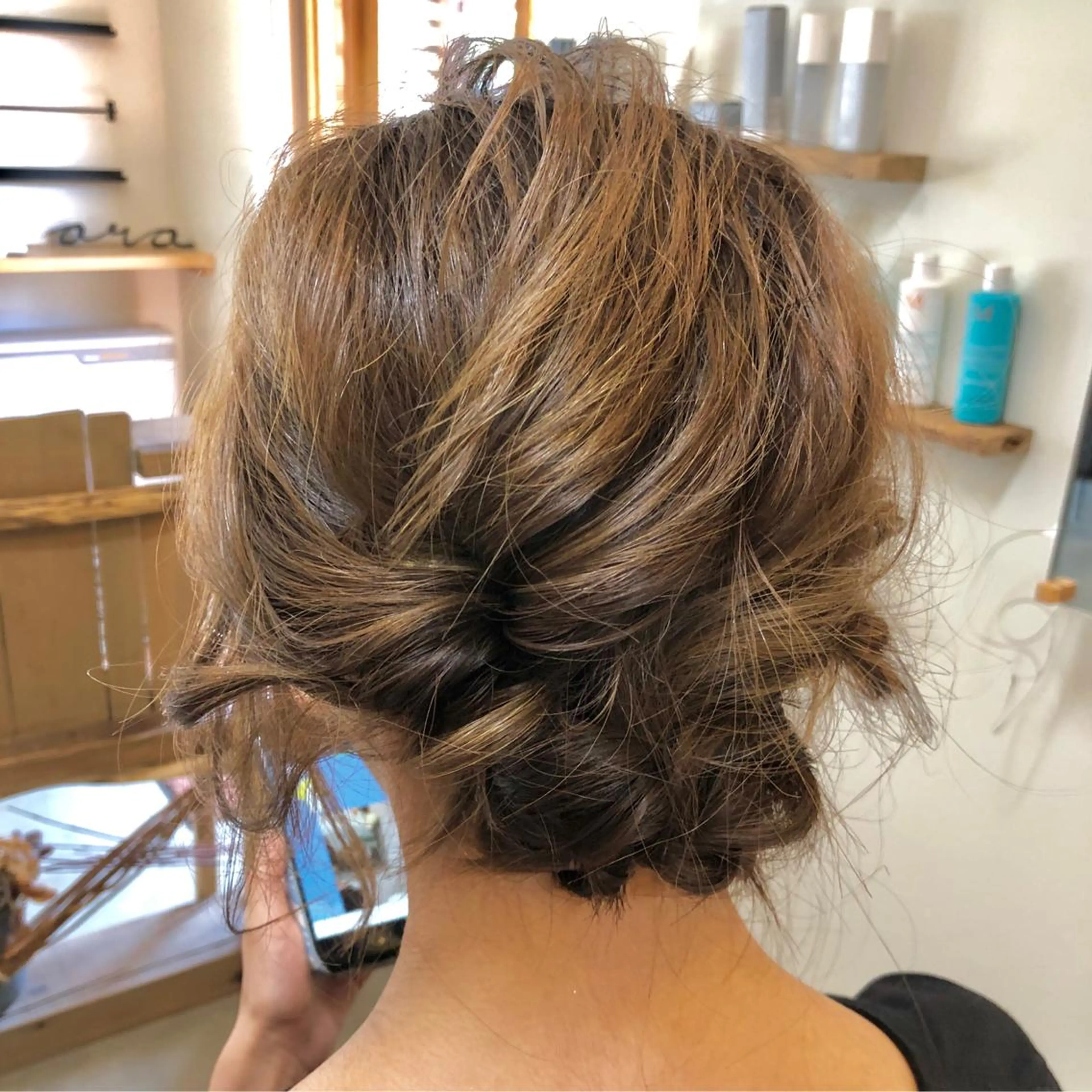 セミロング カラー ヘアアレンジ 石川 友美のその他イメージ