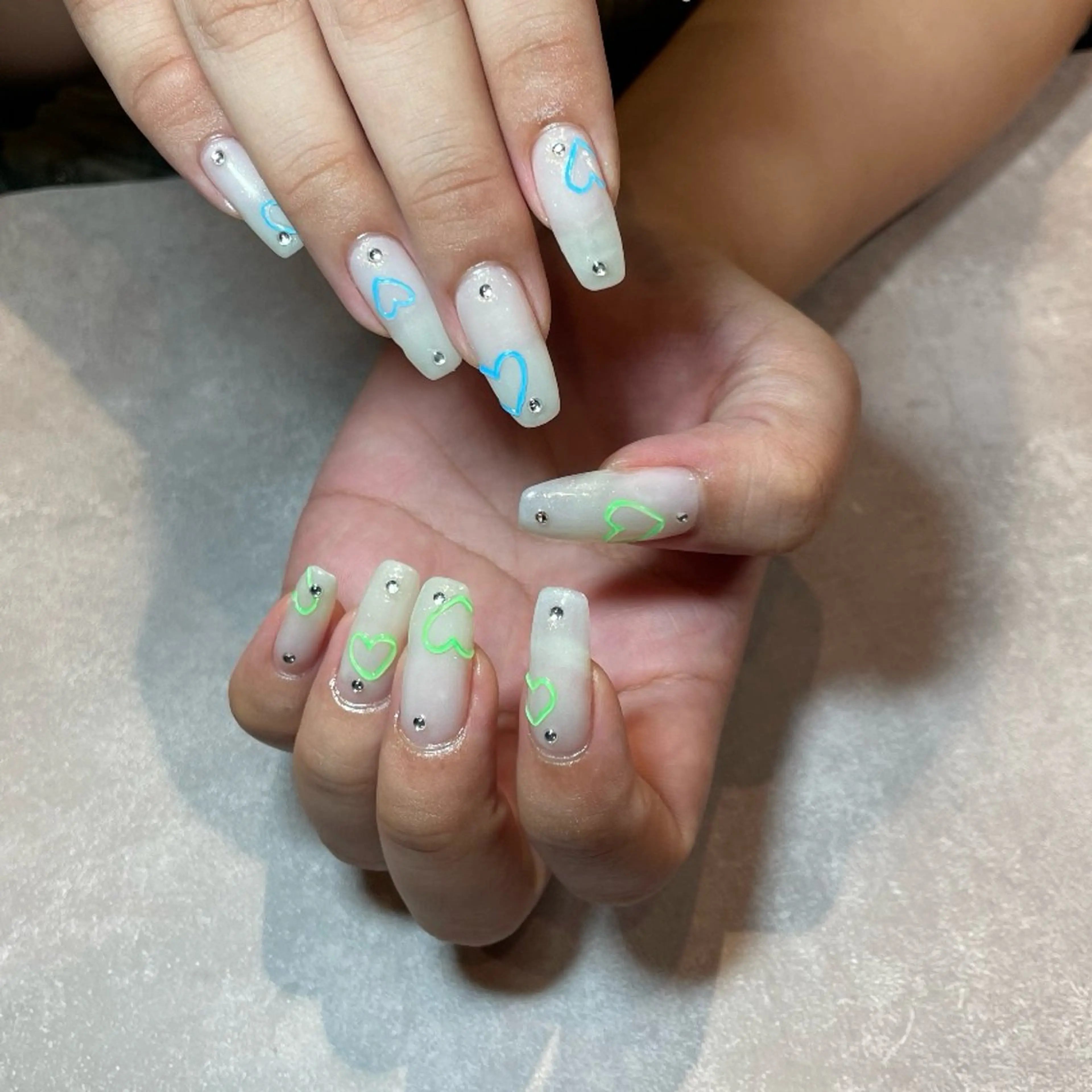 ネイル ハンドネイル SAVOYNail 🪞yuinaのネイルデザイン