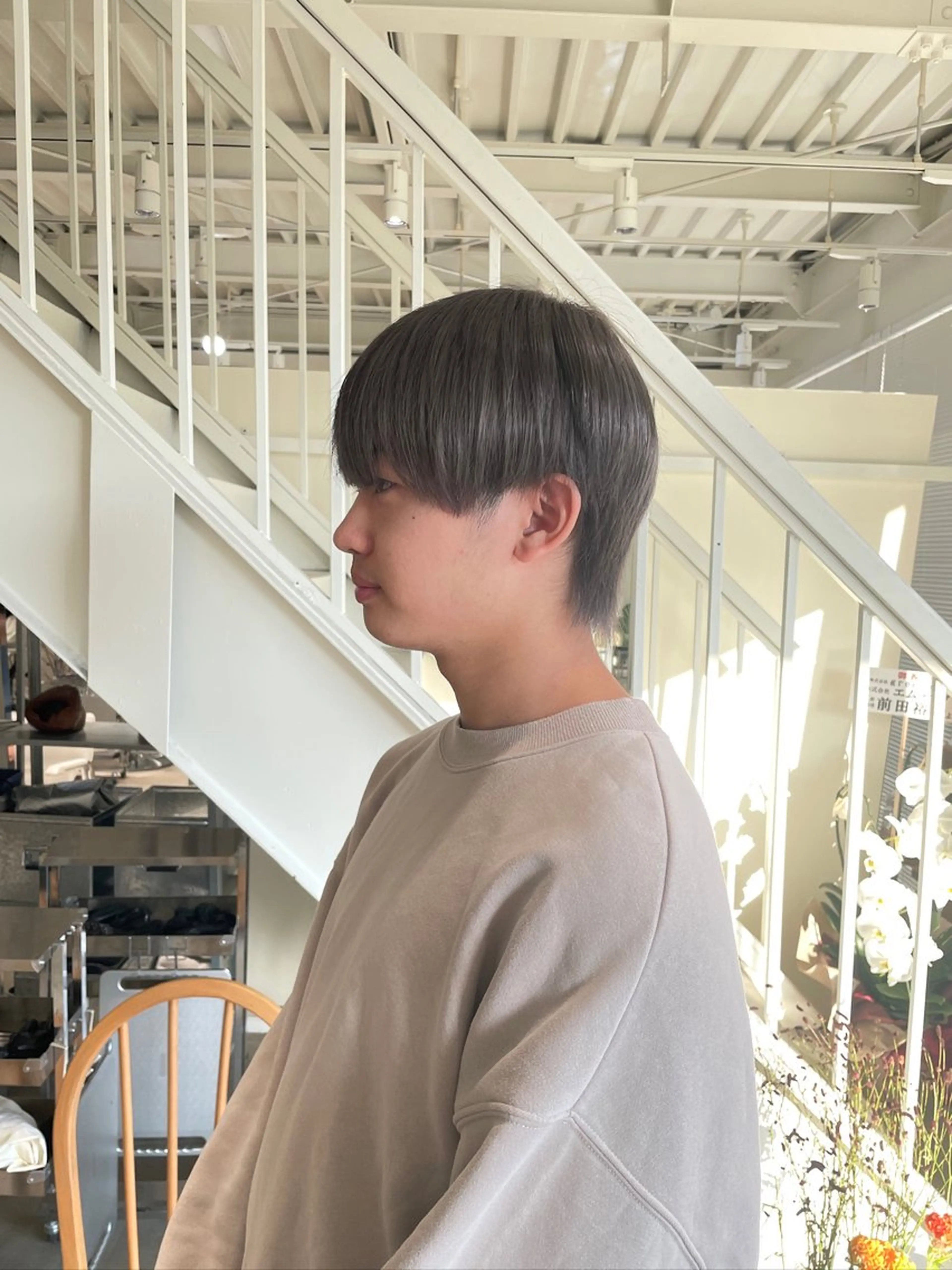 カラー メンズ 透明感カラー シルバー ヘアカラー 安西 香利奈のヘアスタイル