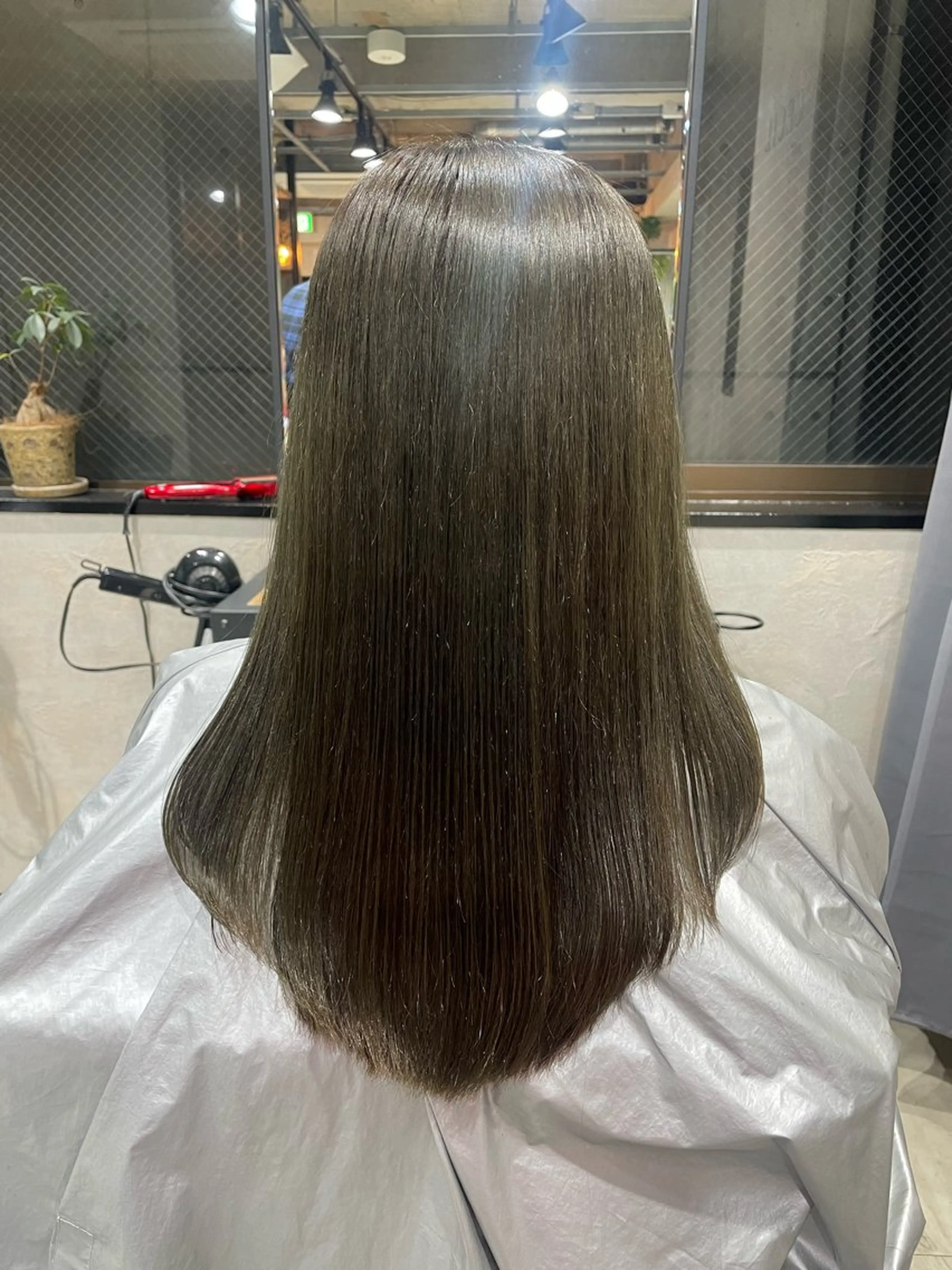 ロング 髪質改善 トリートメント カット ヘアカラー トリートメント SALOWIN ebisu所属・🫧髪質改善🫧 恵比寿　MIYUKIのヘアスタイル