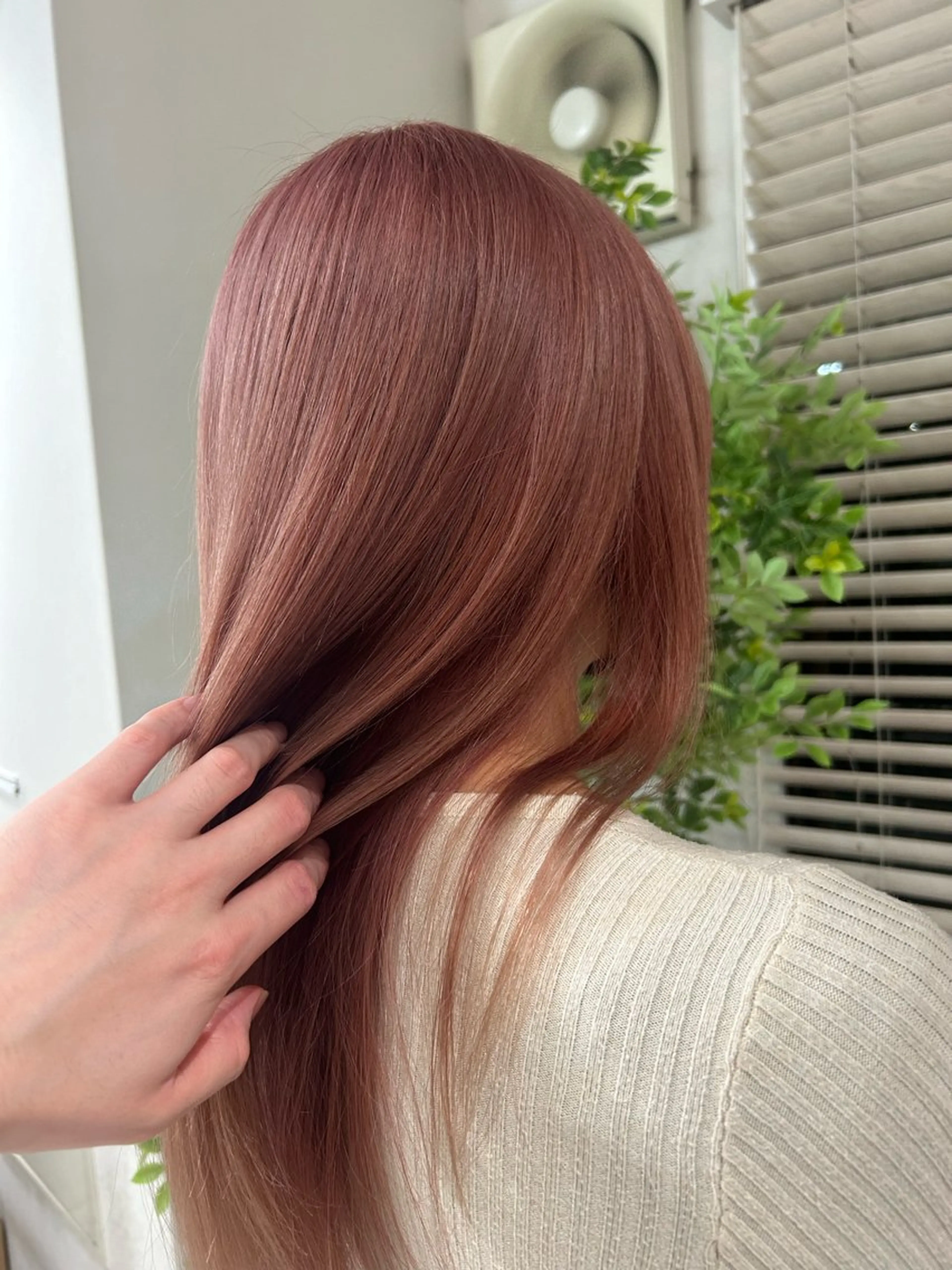 ロング カラー オリーブ・赤み消し 💚MAKOTO💚のヘアスタイル