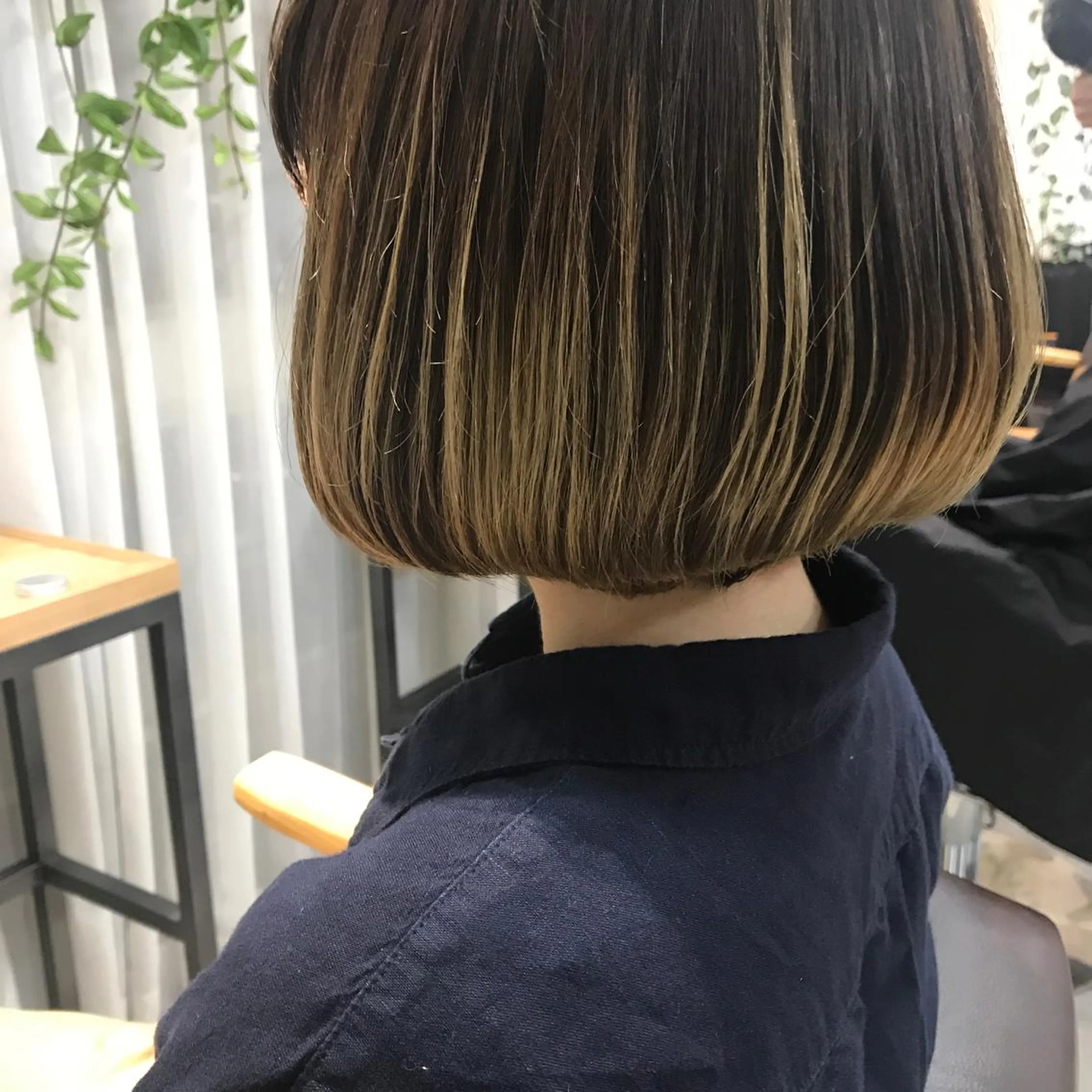 ミディアム ボブ ハイライト GOTODAY SHAiRE  SALON 表参道Iris店所属・村田 さやかの眉毛・アイブロウイメージ