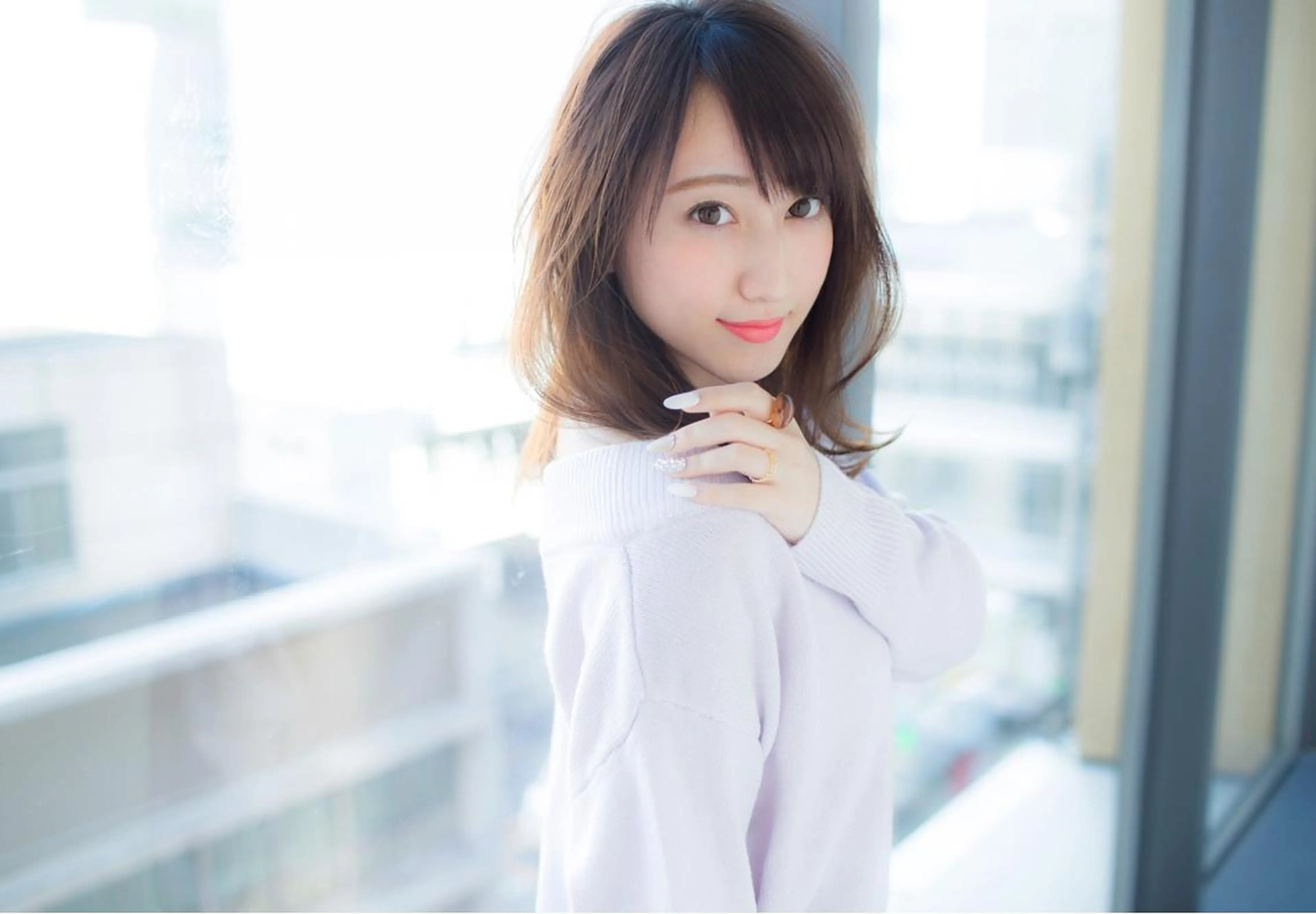 セミロング カラー くせ毛 レイヤーカット 小顔カット カット ヘアカラー 高畑 真実のヘアスタイル