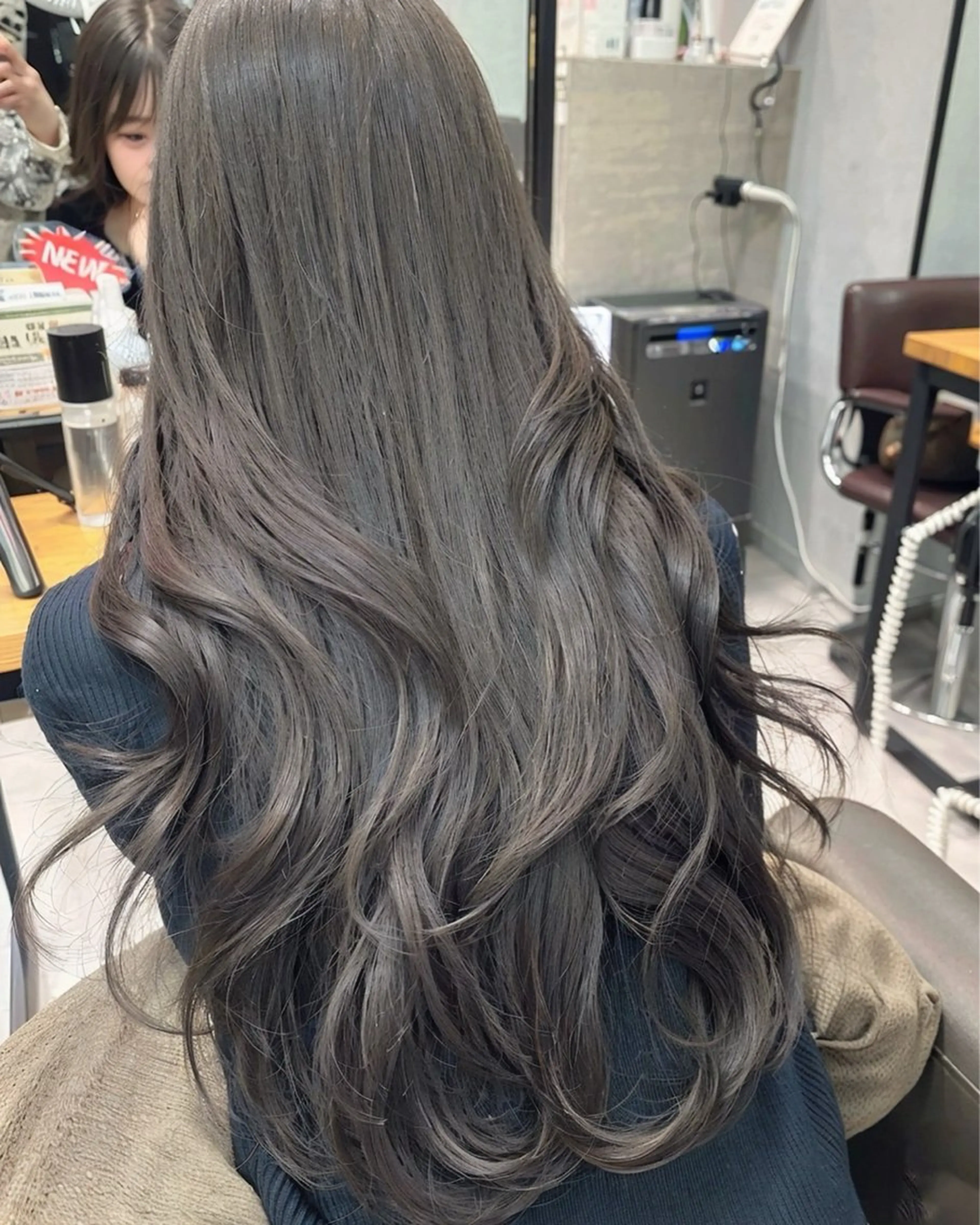 ロング カラー ヘアカラー トリートメント 🤎ハイライト/ 耳ツボジュエリー🤎のヘアスタイル