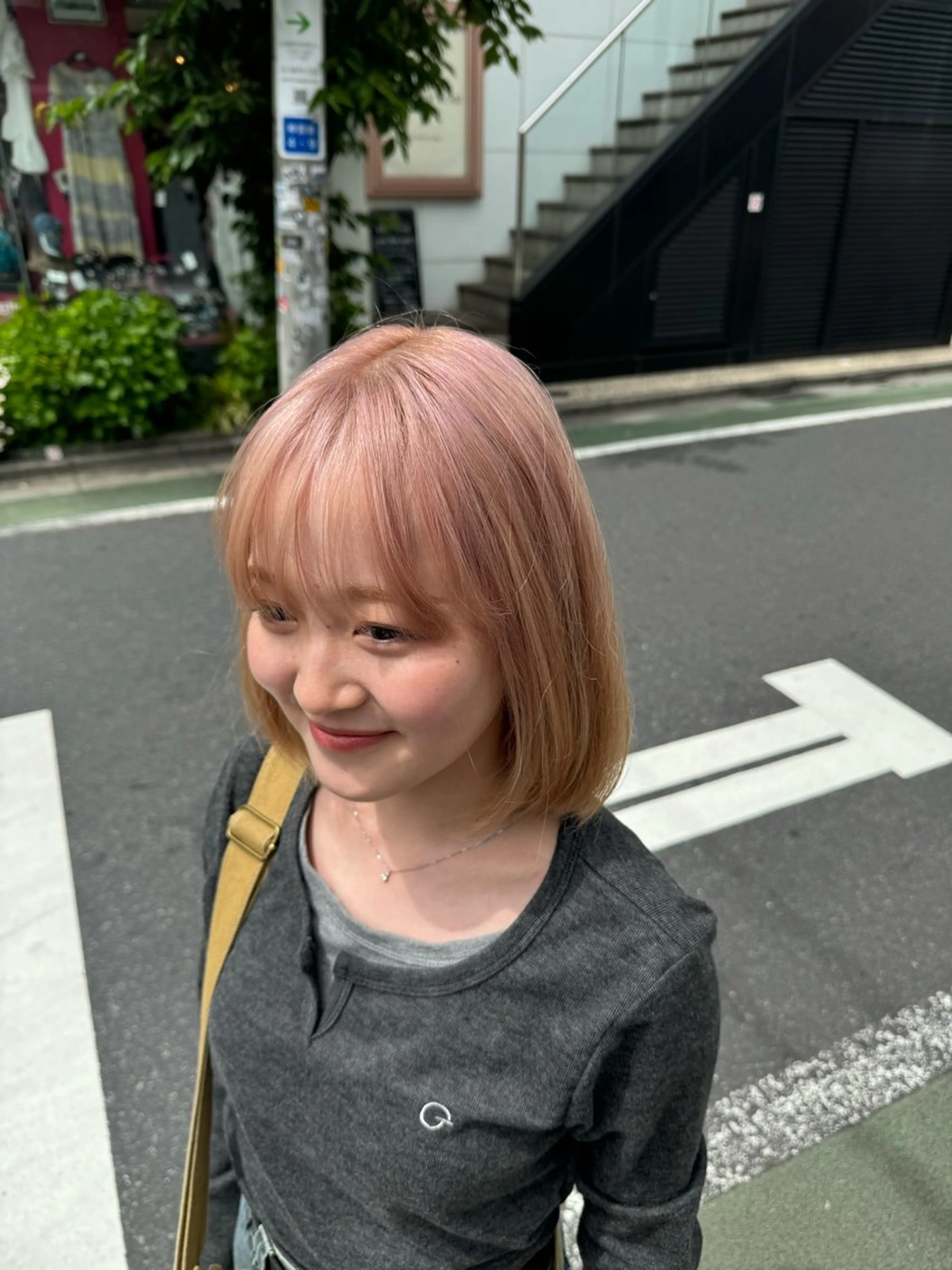 ミディアム ボブ NOOS omotesando所属・あなたのお悩み改善" You"💚❤️💛のヘアスタイル