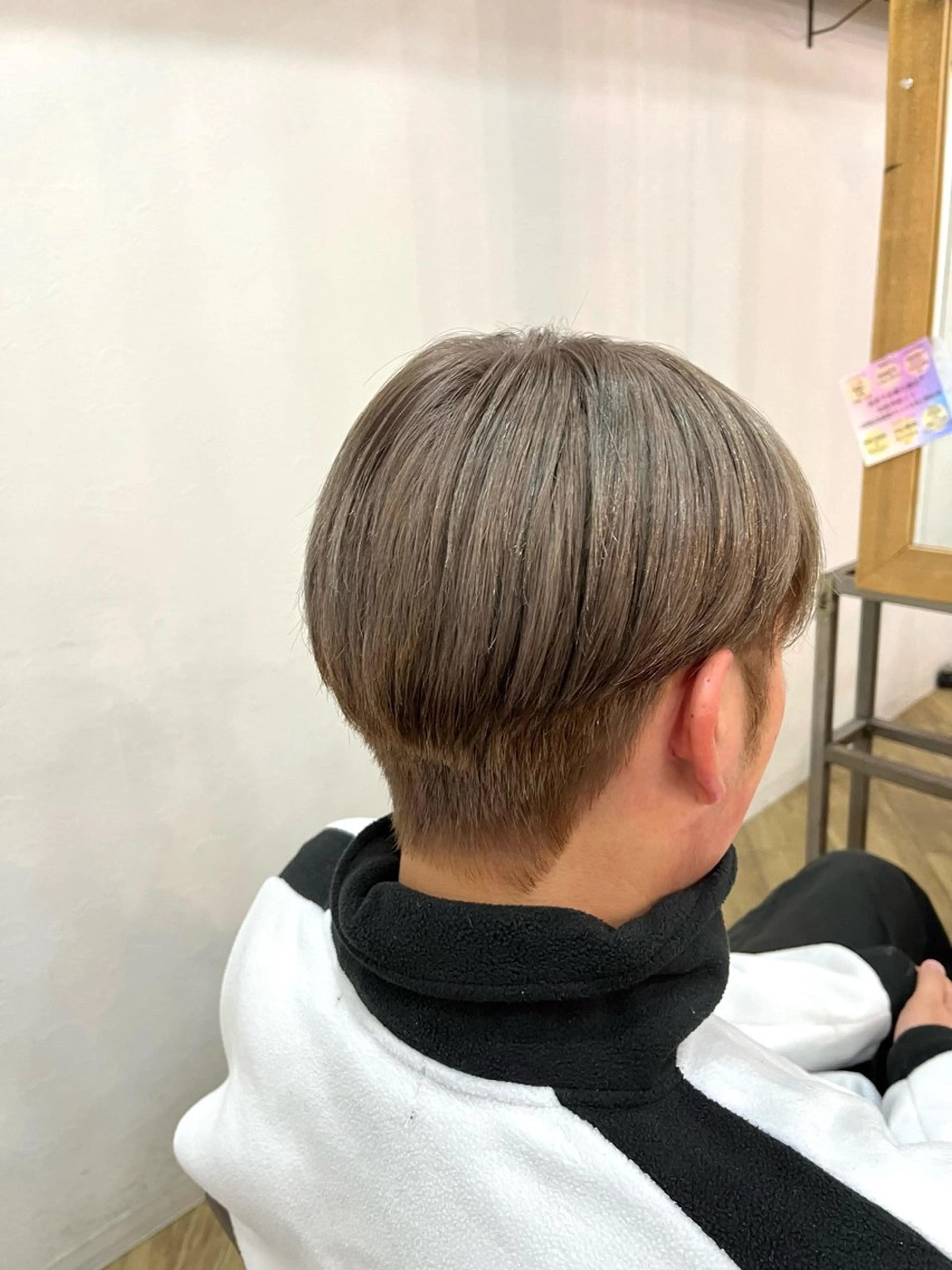 カラー メンズ グレージュ ミルクティーグレージュ ミクෆ‪/似合わせ /ブリーチ🌷のヘアスタイル