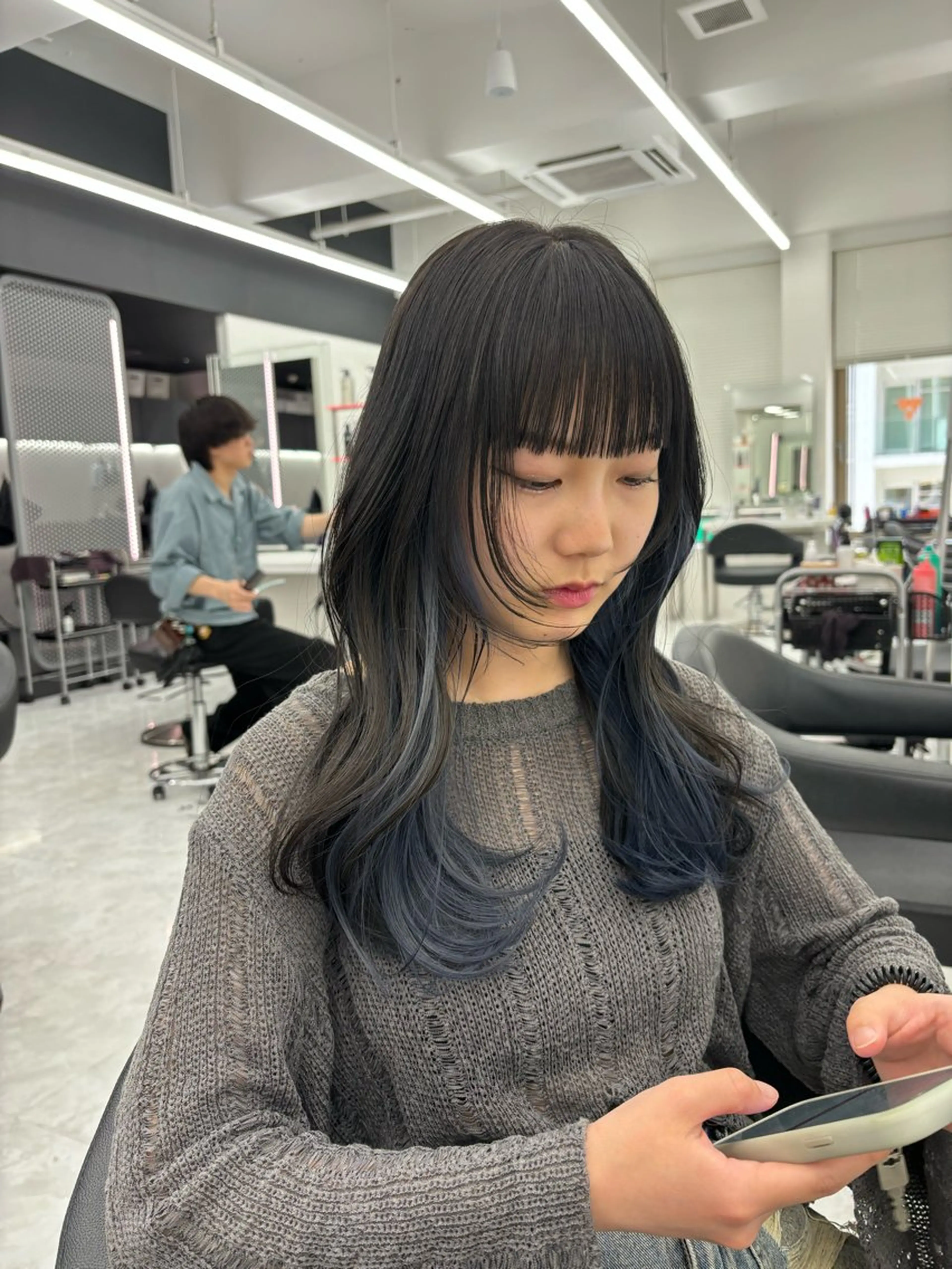ロング カラー 韓国レイヤー ハッシュカットのヘアスタイル