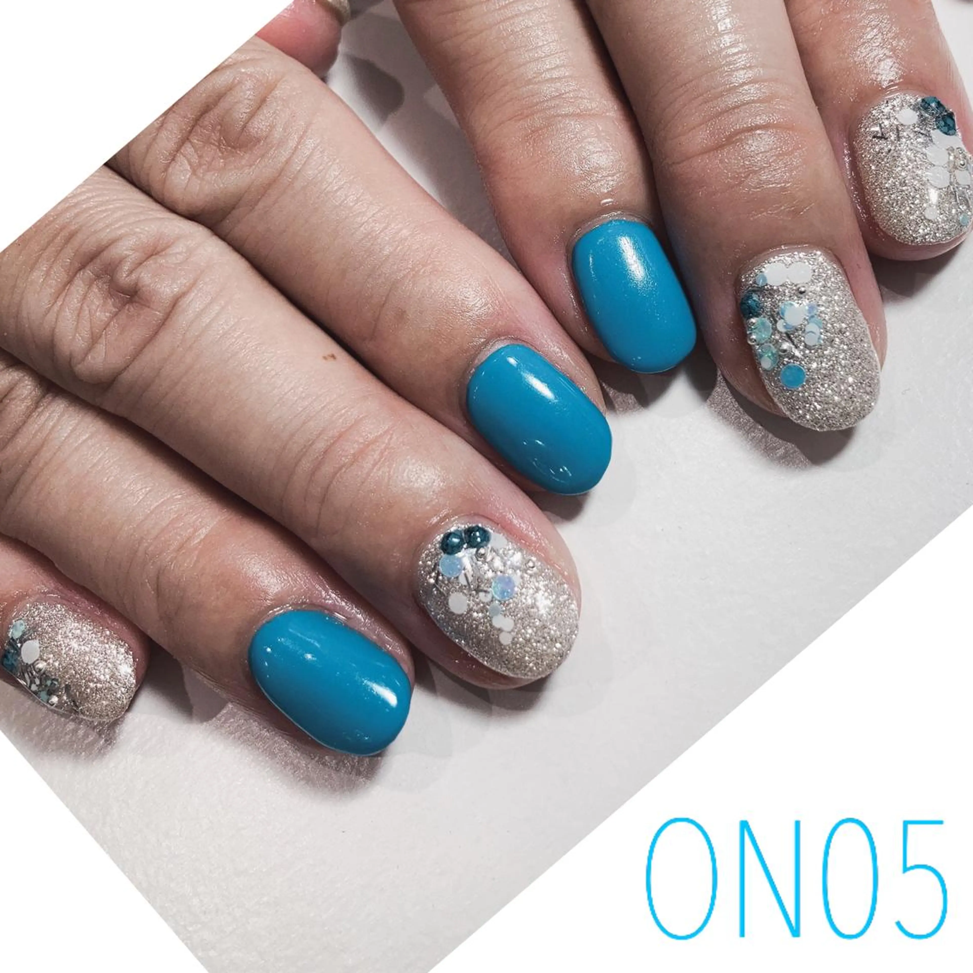 ネイル 園 寛子 （ネイリスト）のネイルデザイン