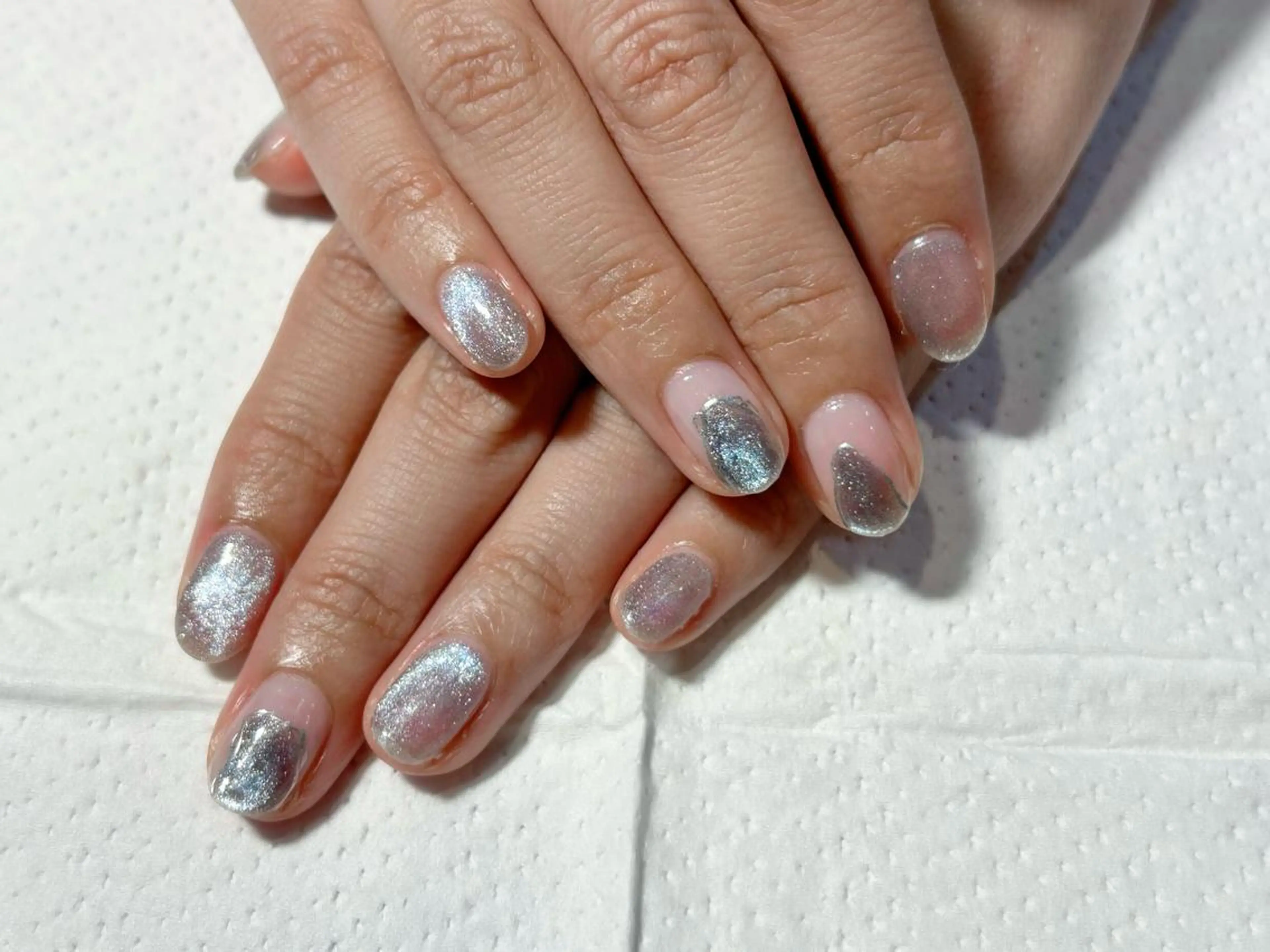 ネイル キラキラネイル マグネットネイル ハンドネイル ハンドケア Ainchi nail所属・＊ misa ＊のネイルデザイン