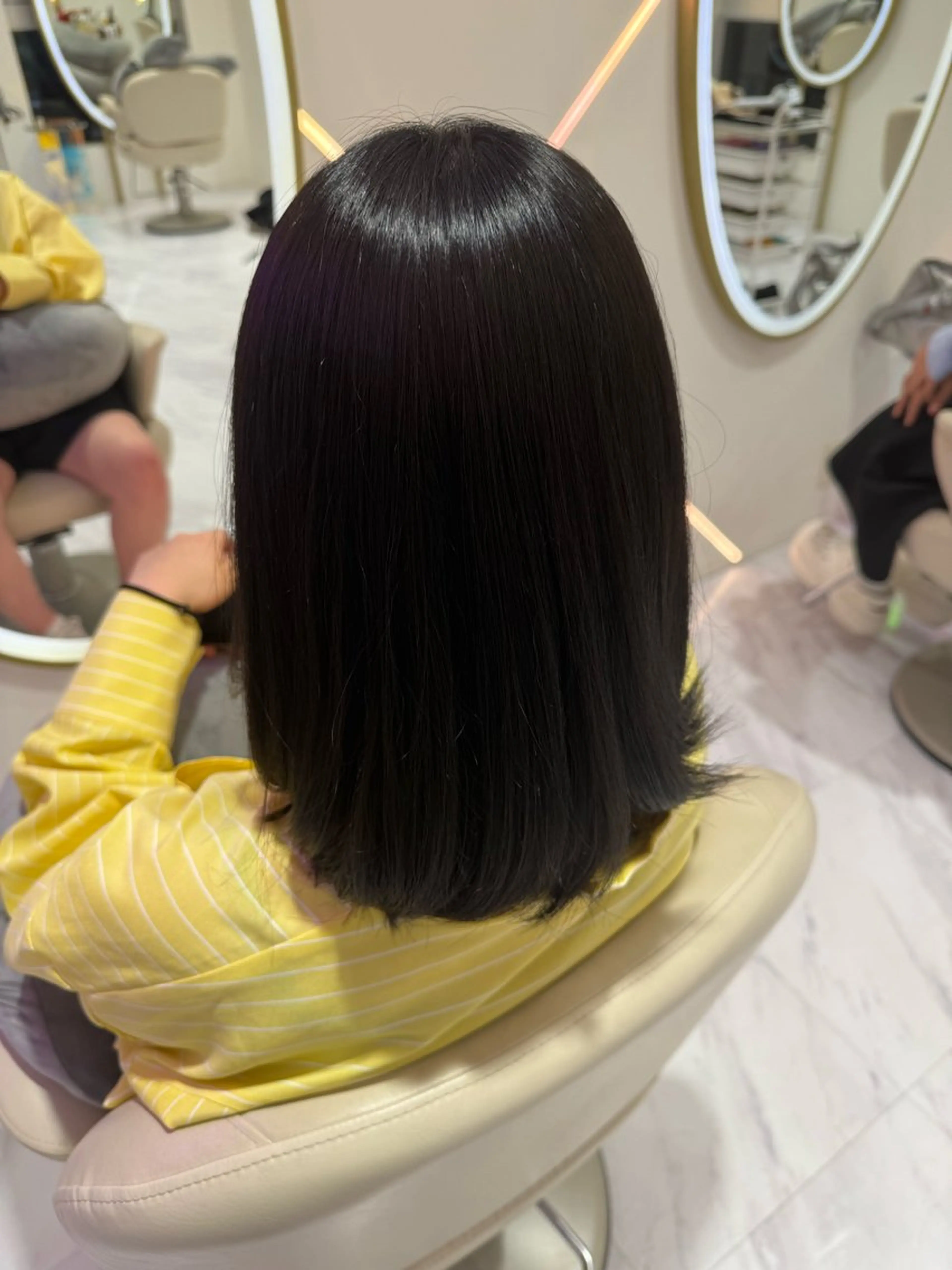 ミディアム カラー yuki ／ヘアカラーのヘアスタイル