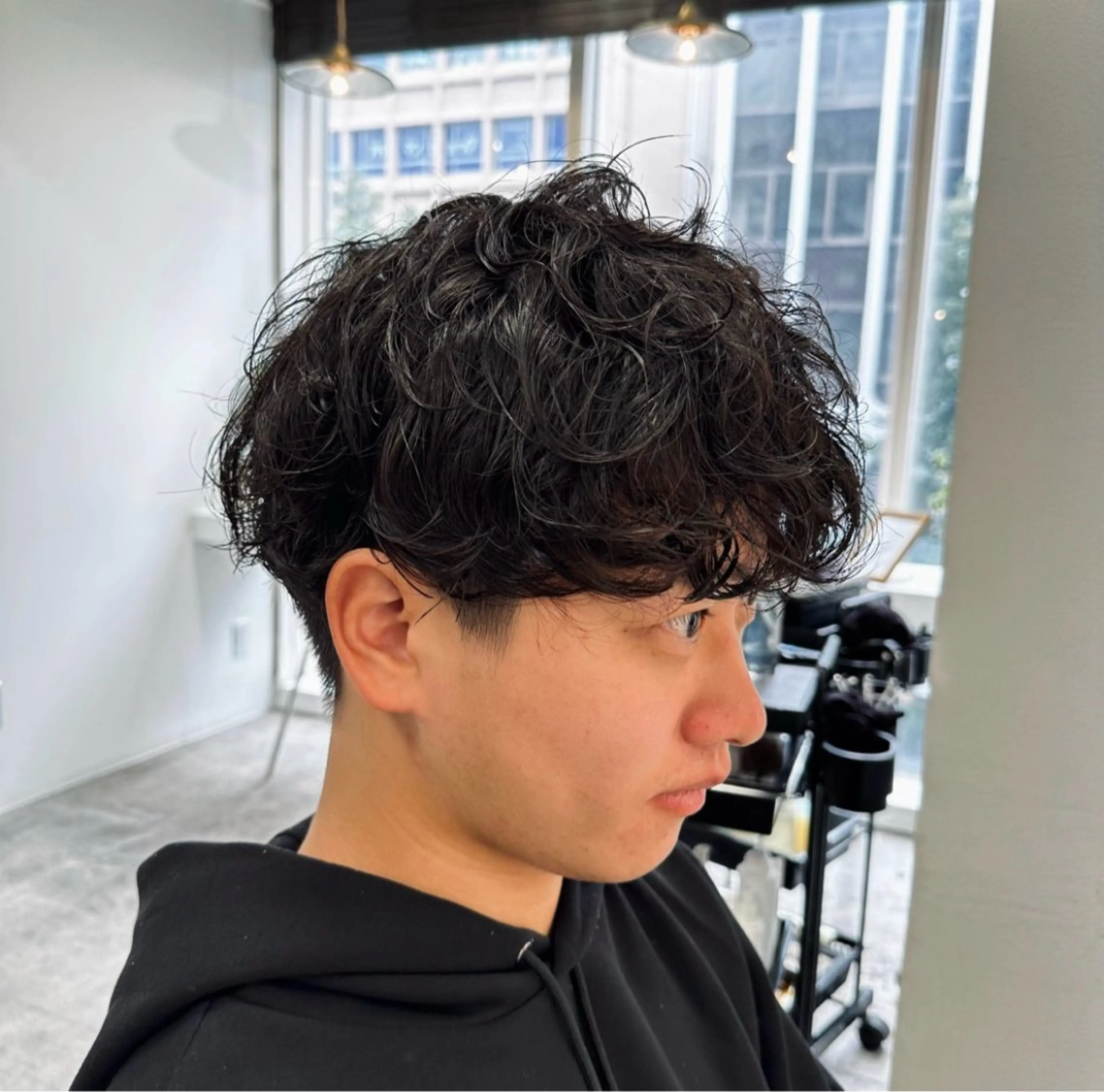 パーマ YUJIN 似合わせメンズカットのヘアスタイル