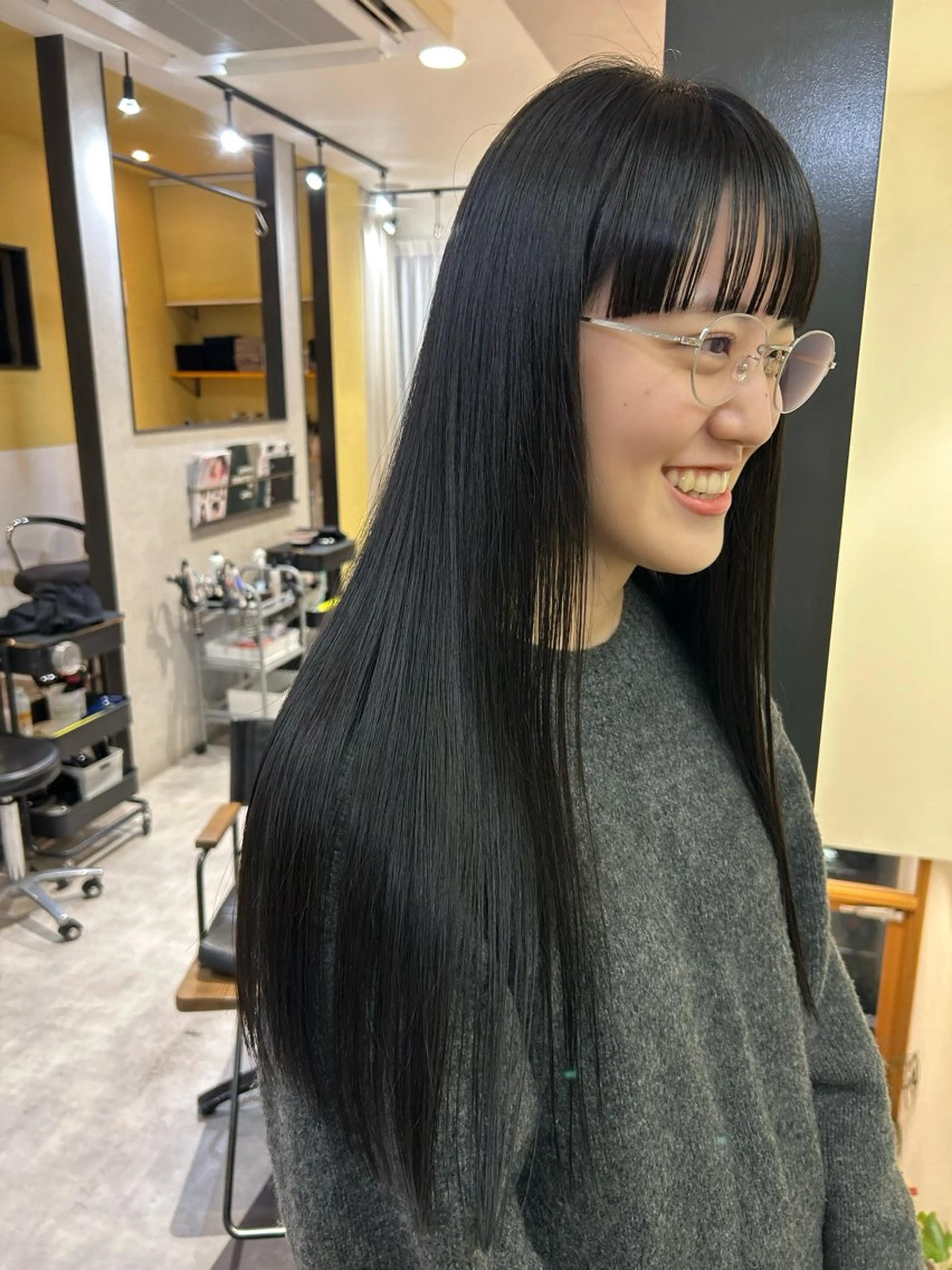 ロング カラー アッシュ アッシュグレー カット ヘアカラー トリートメント hub hair レイヤー/透明感のヘアスタイル