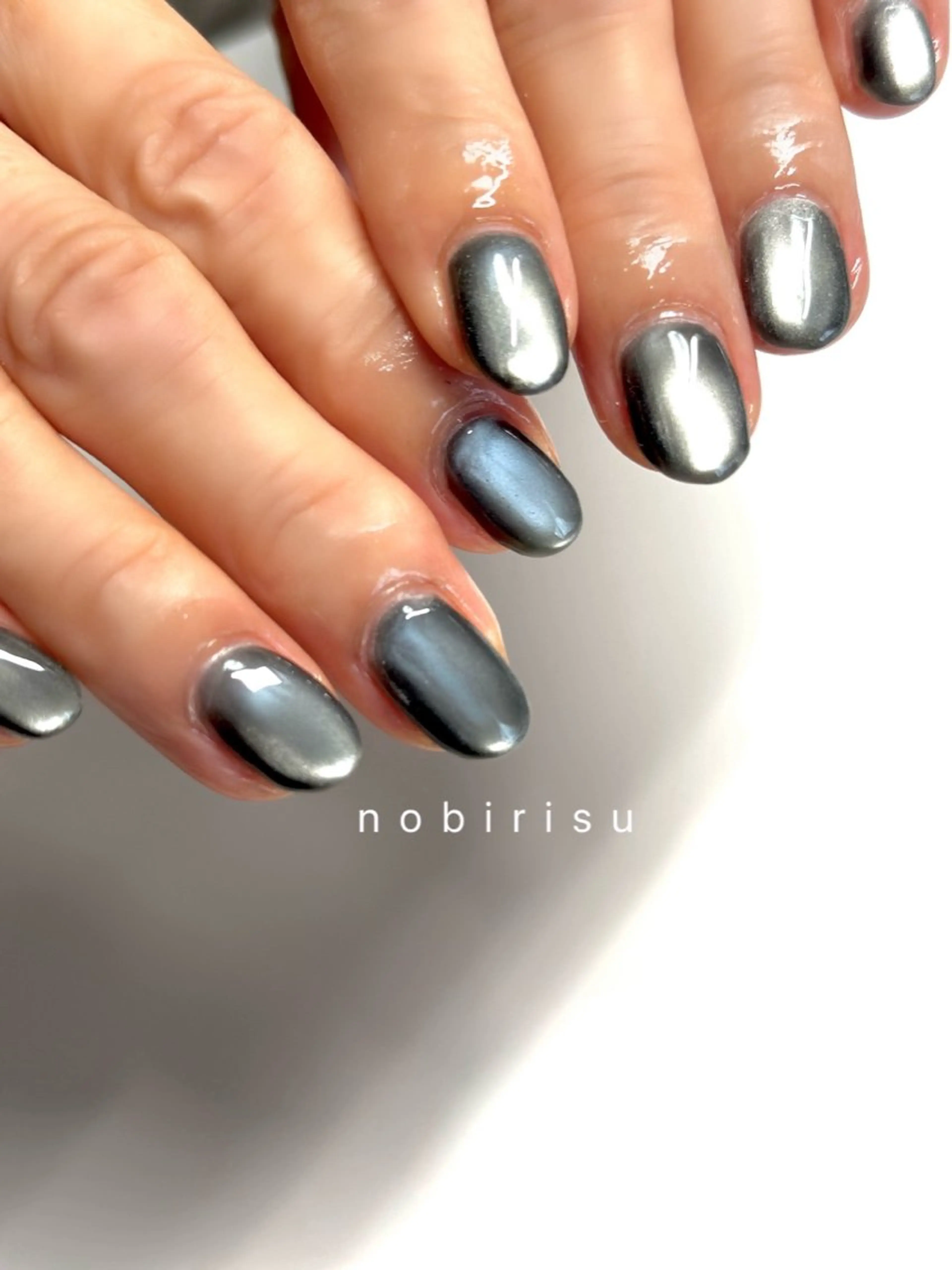 ネイル マグネットネイル ハンドネイル no-birisu nailのネイルデザイン